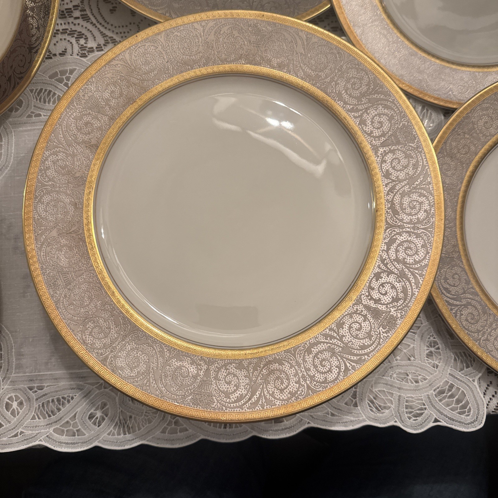 Thomas Bavaria Rosenthal Germany 09296 Gold & Platinum Scroll 6 Pc China Set