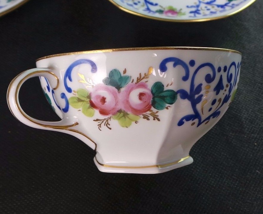 13 Howell & Hubbard / Hutschenreuther Soup Bouillon Wh & Cobalt Blue Hand Paint