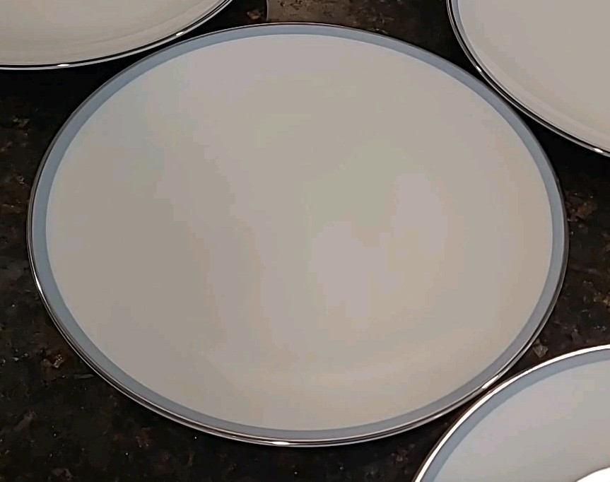 SET (8) Noritake China BLUETONE 8 1/8″ Salad Plates 6379 Japan. Blue, Platinum