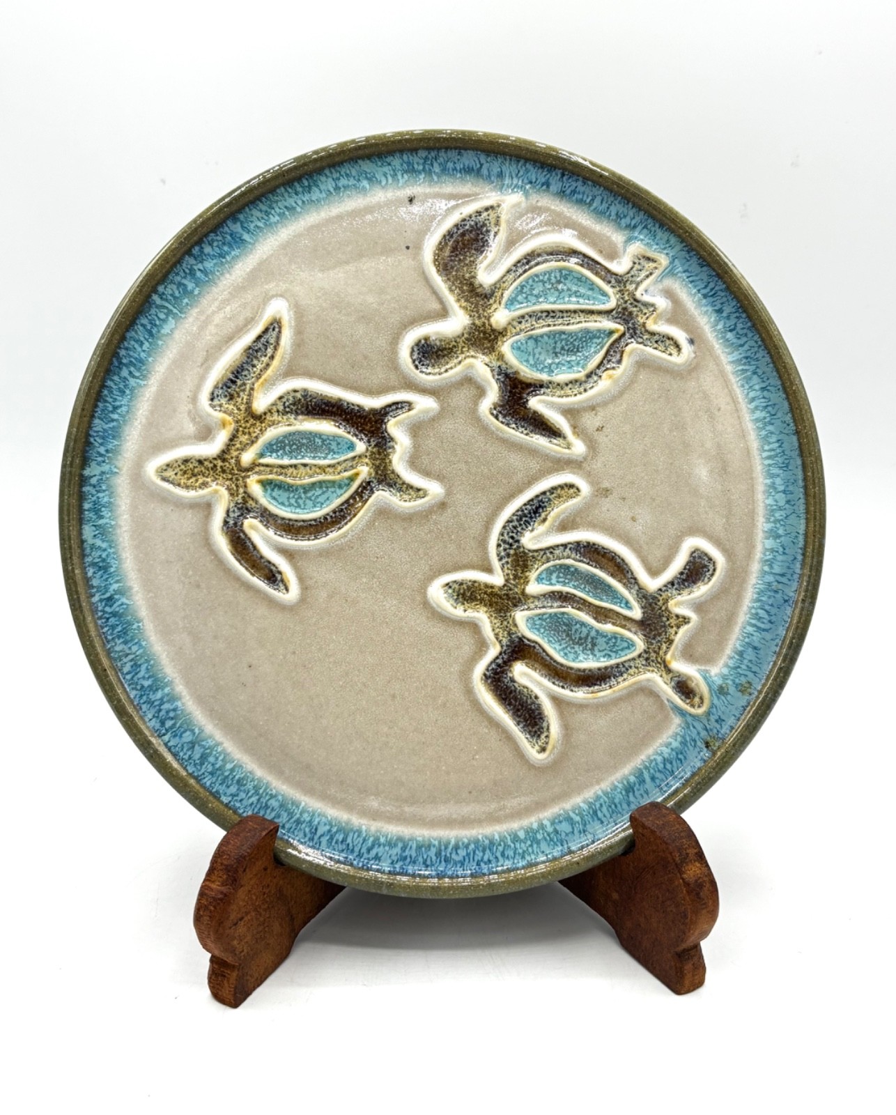 Turtle Art Pottey 8” Plate Blue Carved Sea Turtles by Eric Hertz Signed
