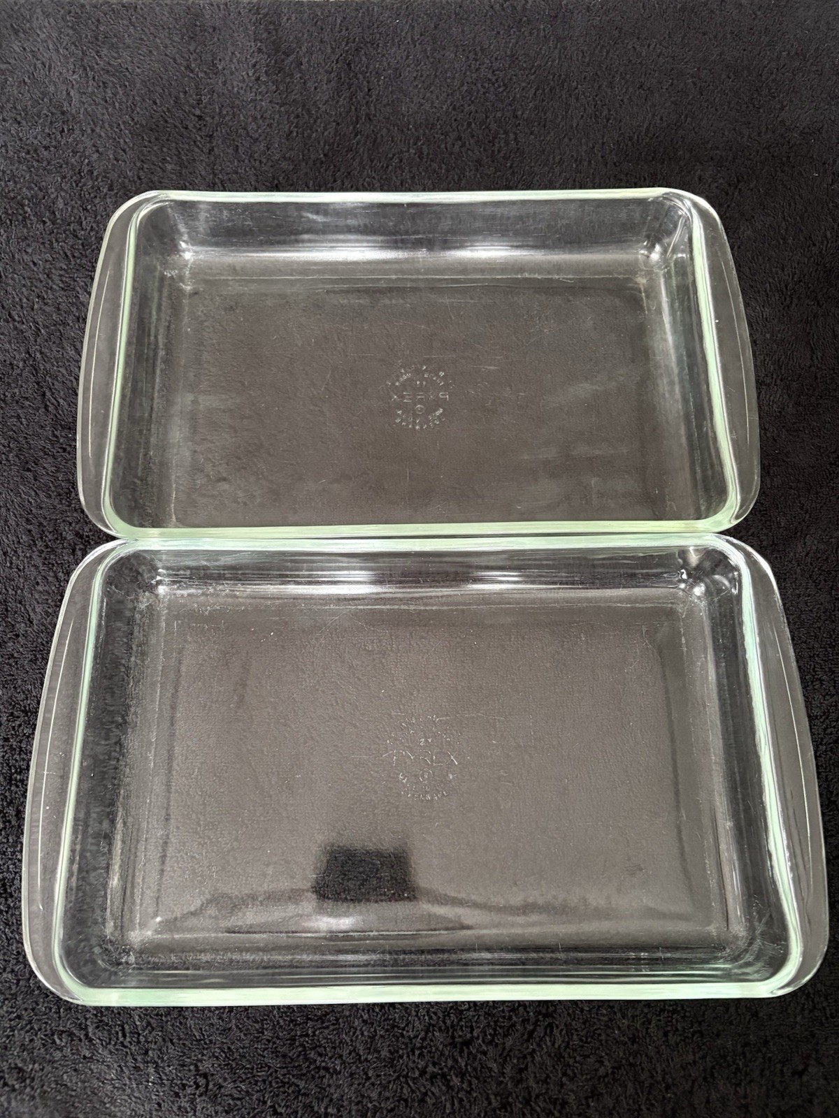 Pyrex 232 Clear Glass Rectangle Baking Dish 11-3/4 Inches Long (Excellent)