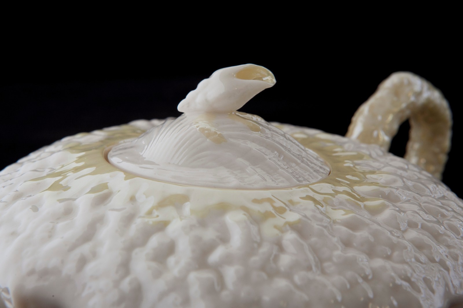 Vintage Belleek Irish Seashell Neptune Porcelain White Teapot – Green Mark