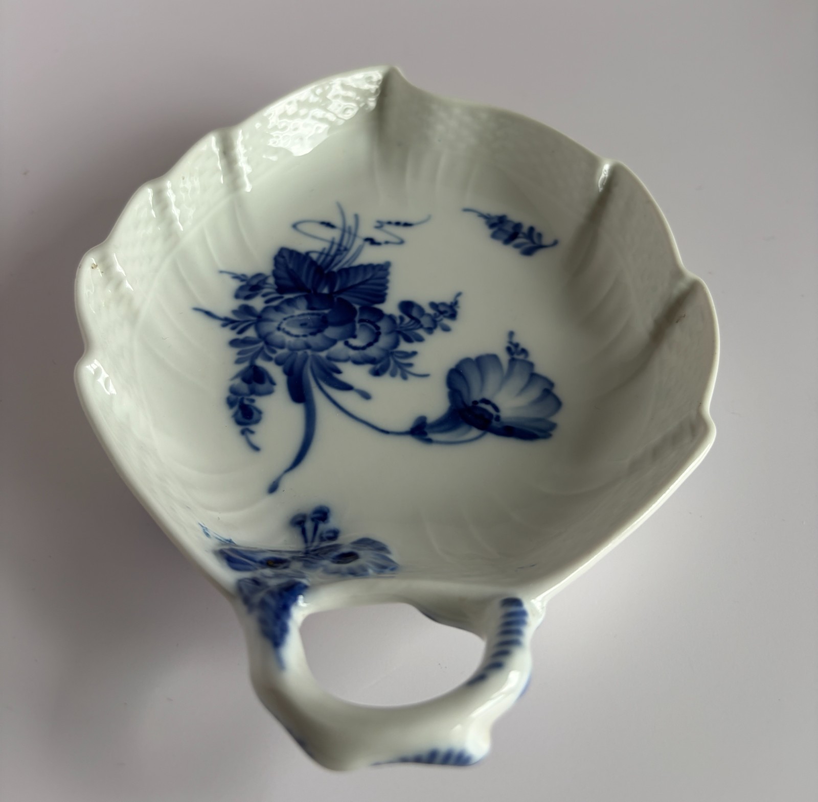 Vintage Royal Copenhagen Blue Flower Curved Leaf Shaped Handled Pickle Dish 1597