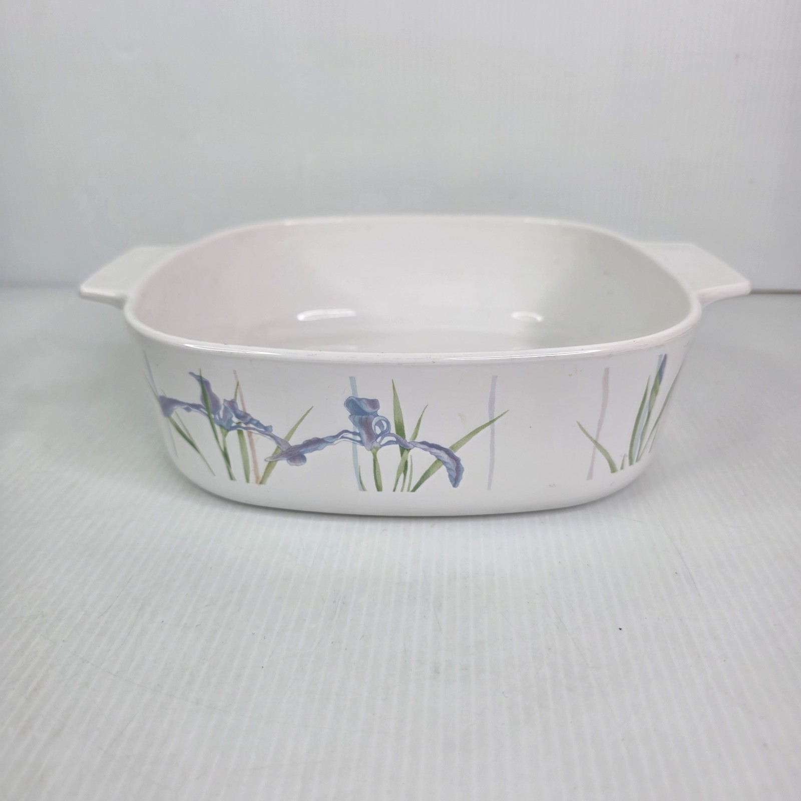 Vintage Corning Ware Shadow Iris A-2-B Casserole Dish 2 Liter