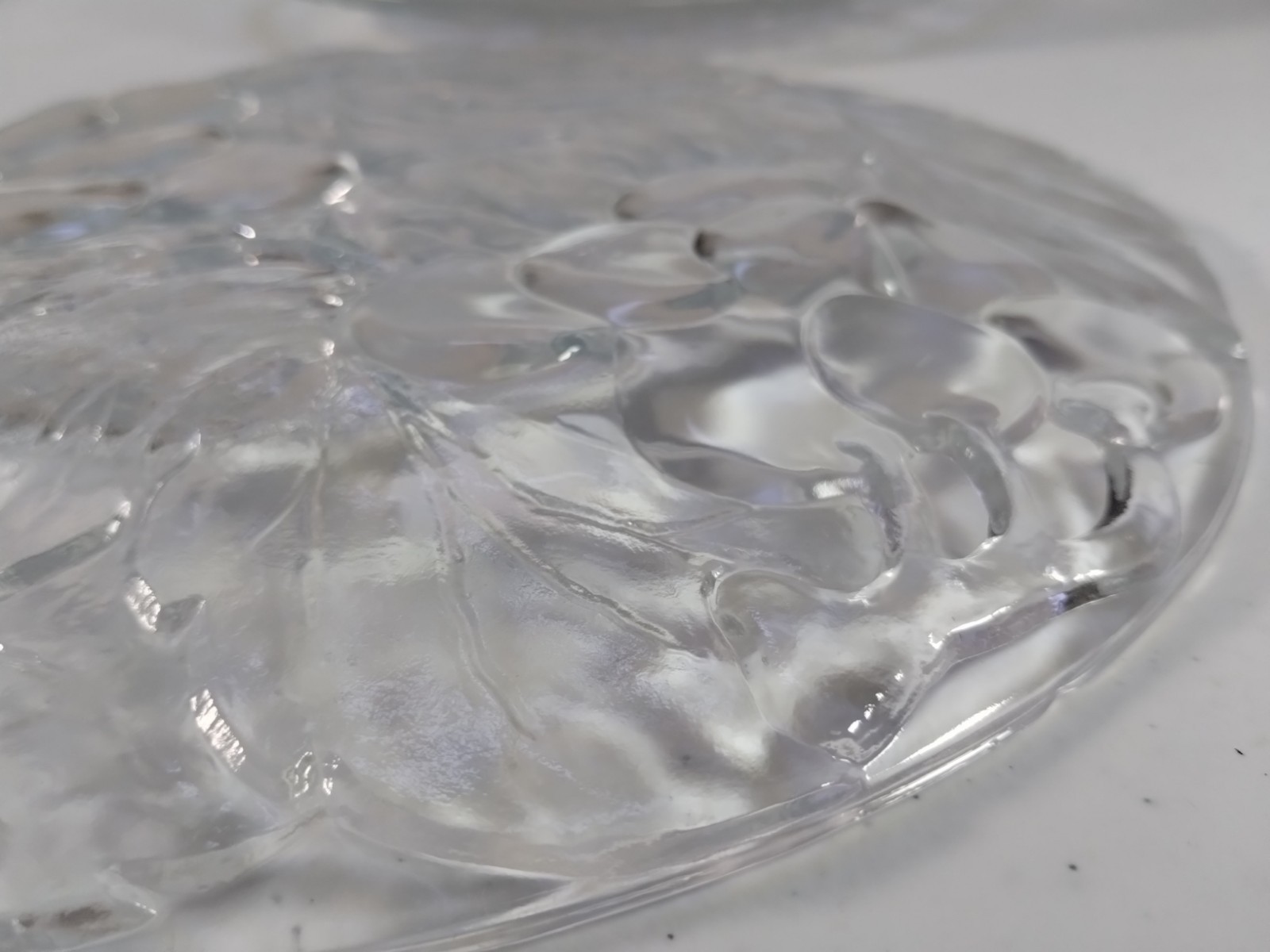 KIG Indonesia Clear Glass Dinner Plates with Grape Design 10 1/4″ Set of 6
