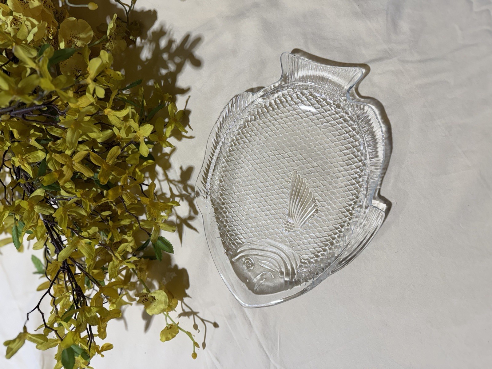 Vintage Clear Glass Fish Shaped Plates – Set of 8 – Mid Century Serving Platters