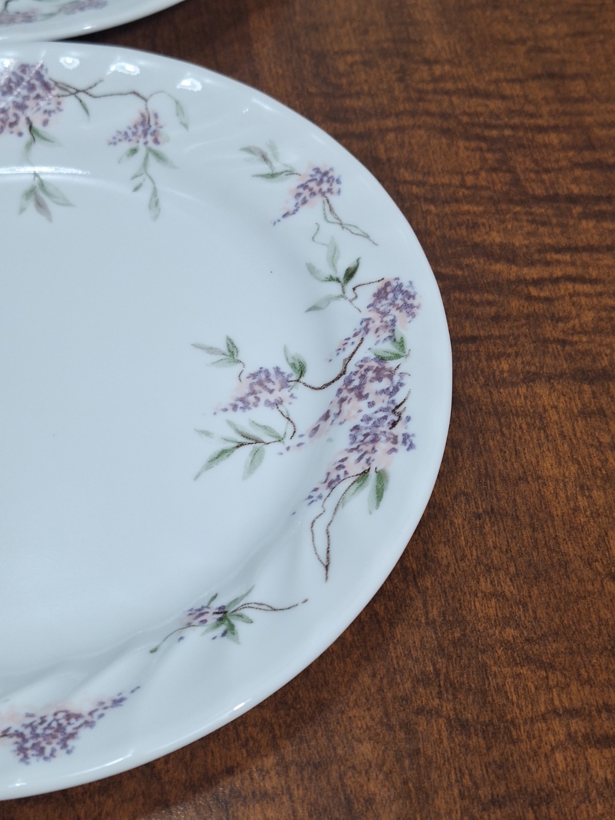 Vtg Corelle Set Of 4 Wisteria Salad Plates Lilac Purple 7.25 Inch Cottagecore