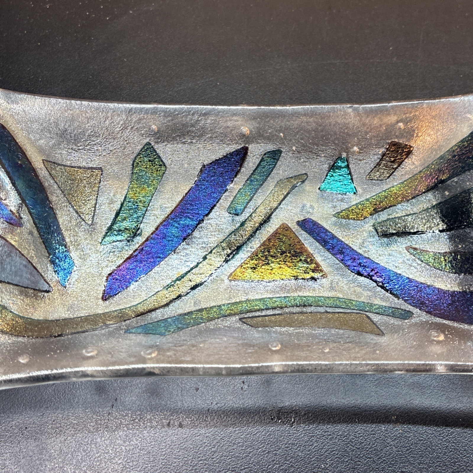 KURT MCVAY SIGNED STUDIO ART GLASS IRIDESCENT DICHROIC FUSED DISH