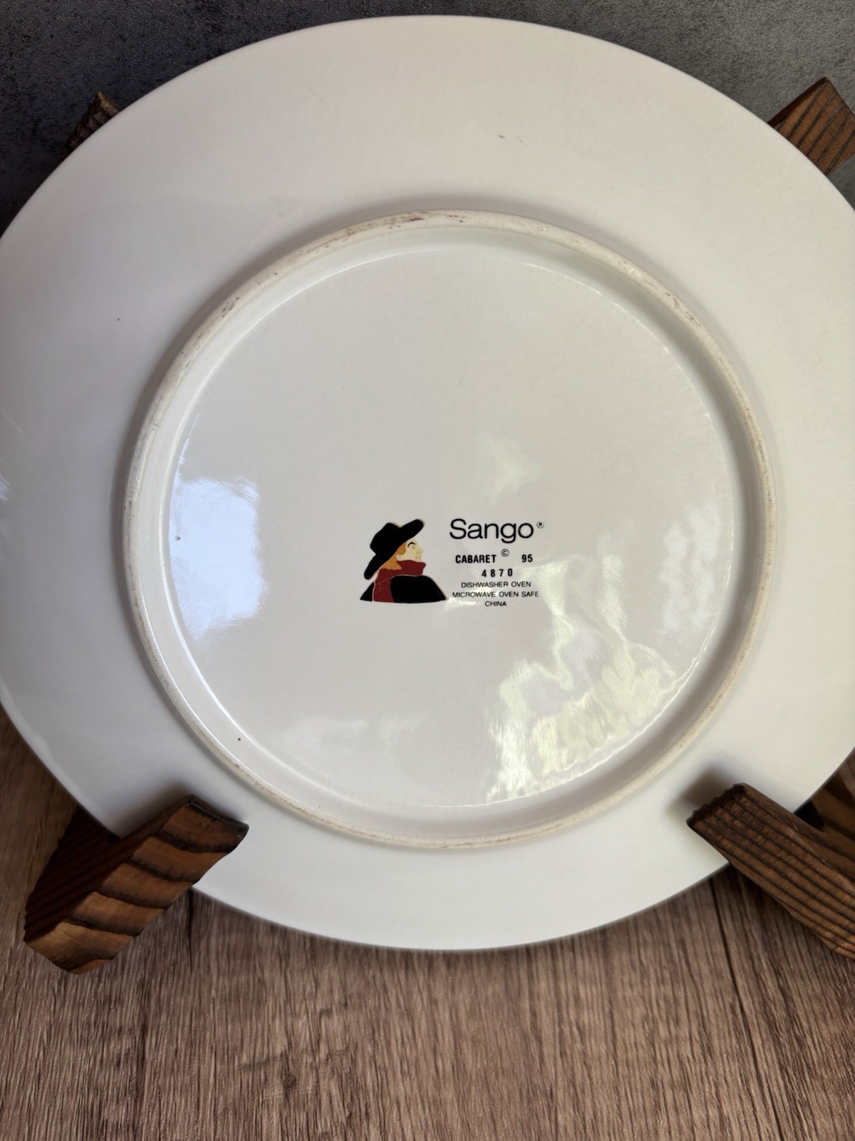 Sango Cabaret Aristide Bruant 8in Multicolor Ceramic Plate 48-170