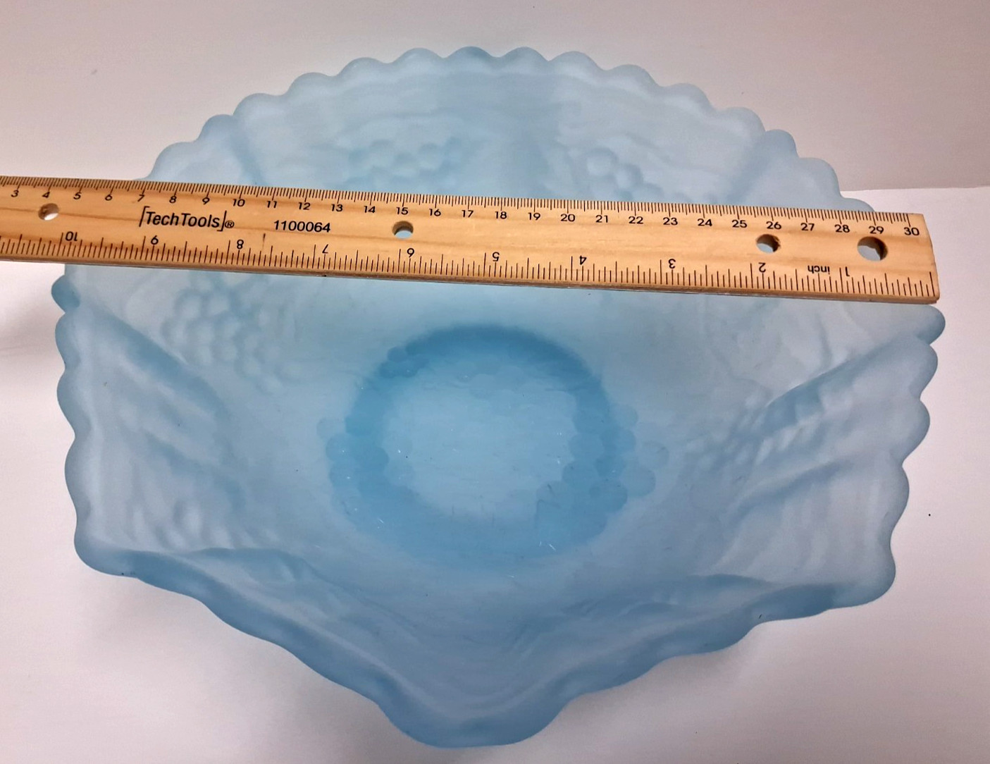Lenox Imperial Frosted Blue Glass Bowl Raised Grapes & Vine 10″ x 3.25″ Vintage