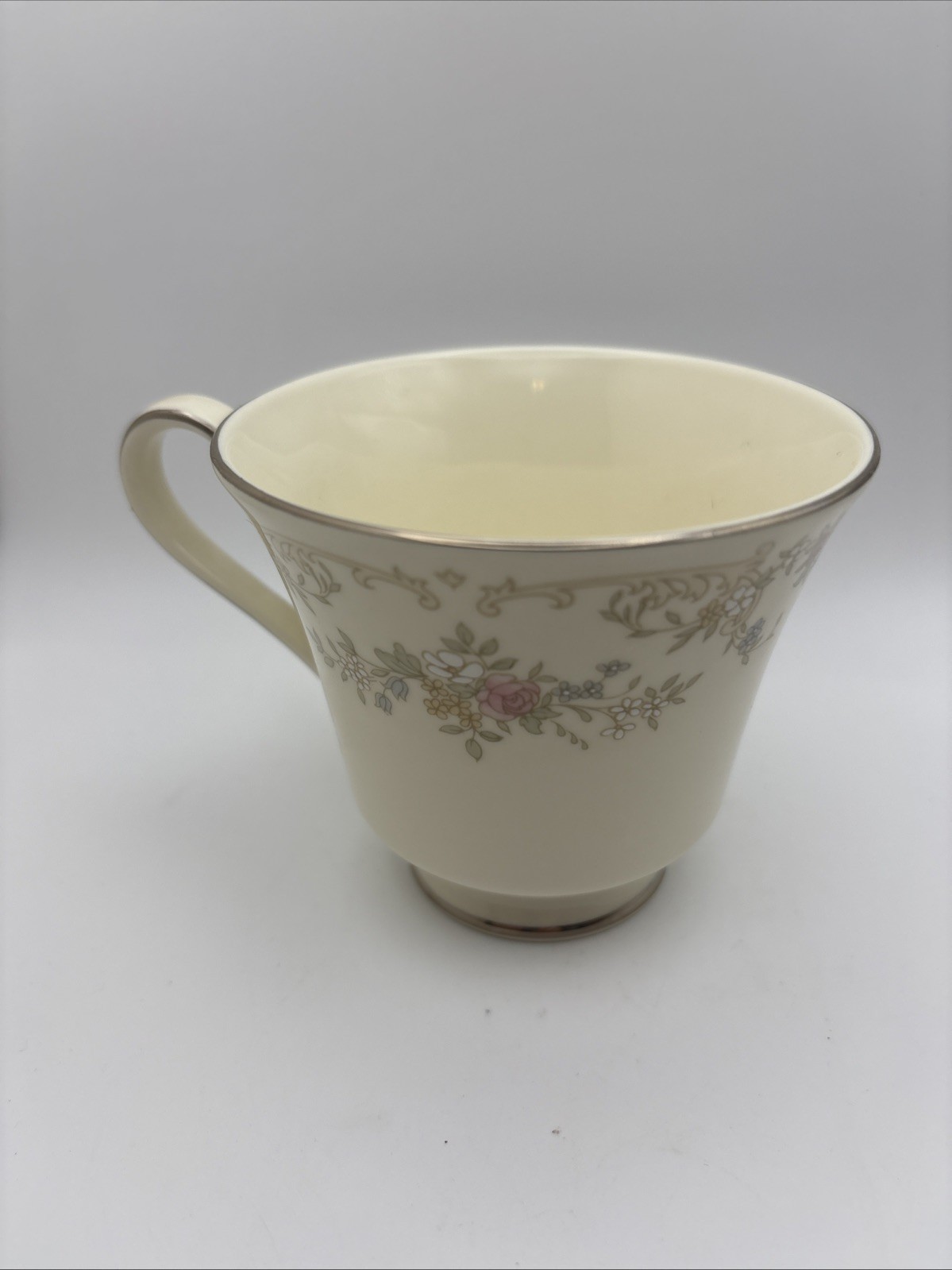 Royal Doulton The Romance Collection Diana Cup H 5079 Made In England