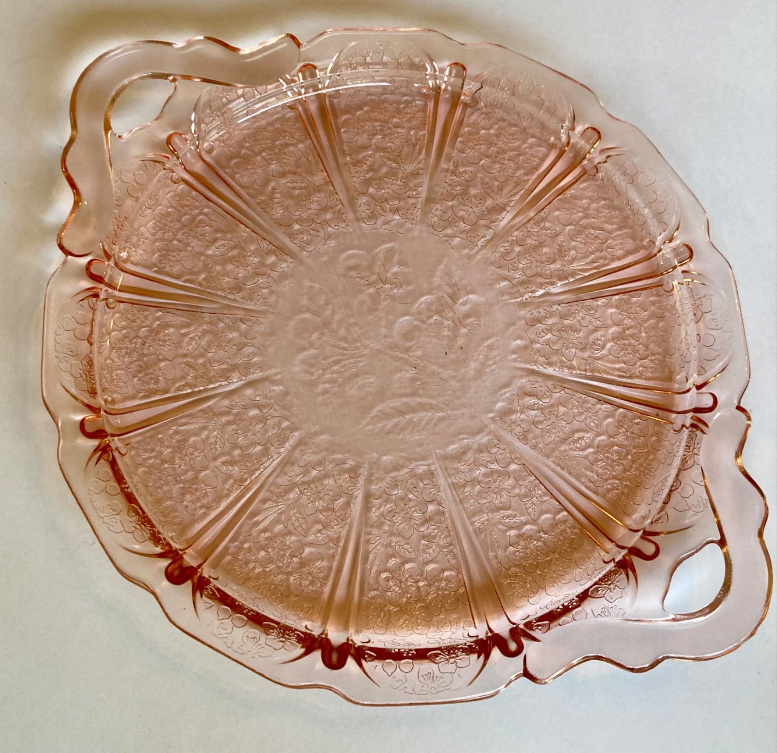 Jeannette CHERRY BLOSSOM Handle Cake Plate PINK Depression Glass 12 1/2″ Vtg USA