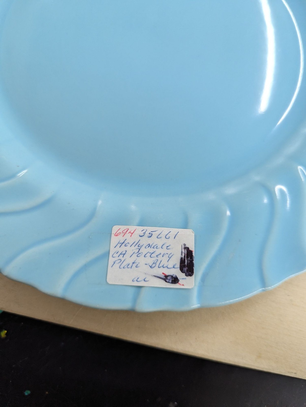 Hollydale & Johnson Bros Assorted Decorative Plates Yellow, White & Blue 3 Set