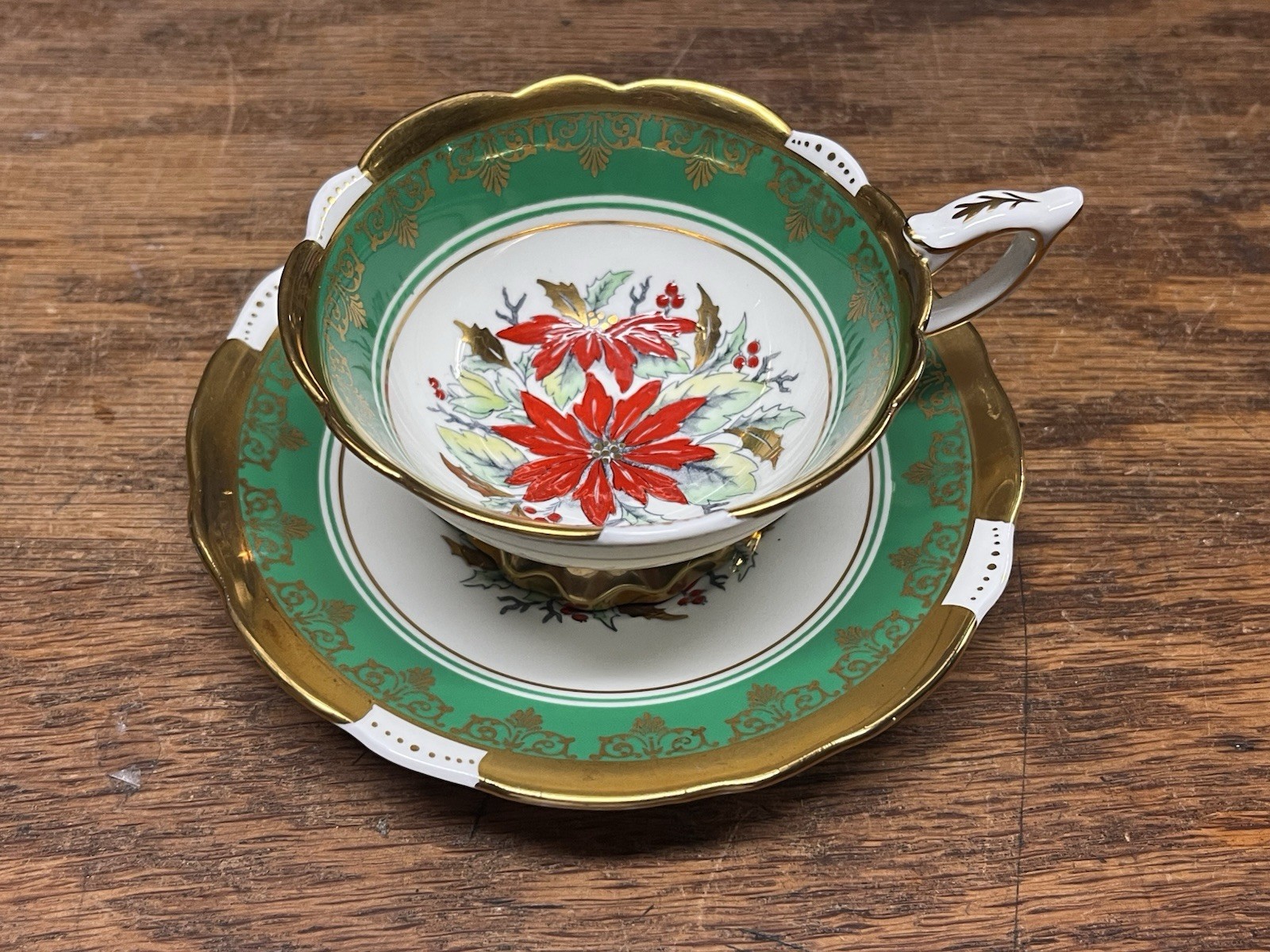 Vintage Royal Stafford Poinsettia Tea Cup & Saucer Gold Trim Scalloped England