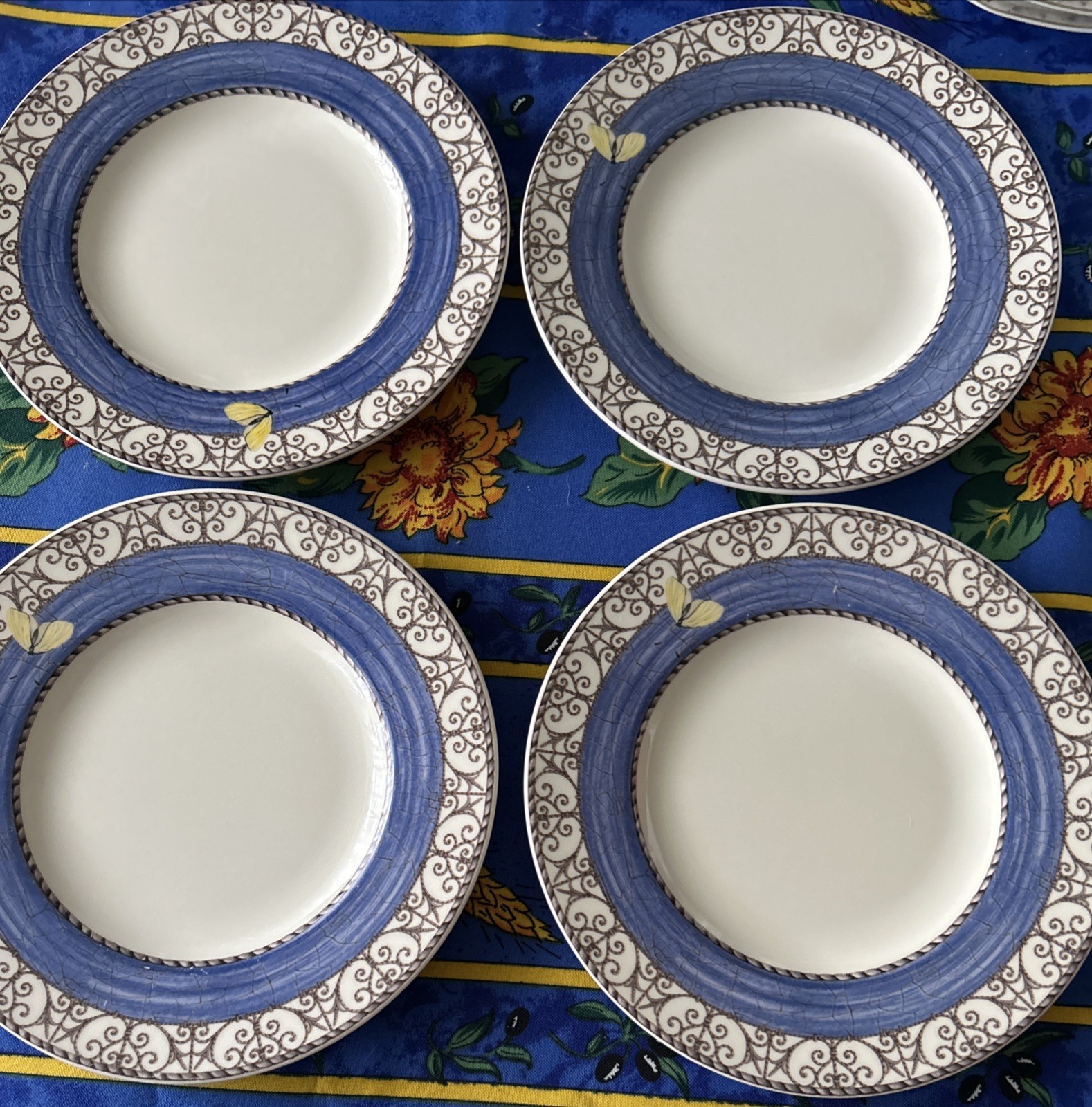 Set/4 Wedgwood Sarah’s Garden Periwinkle Blue Bread & Butter Plates.