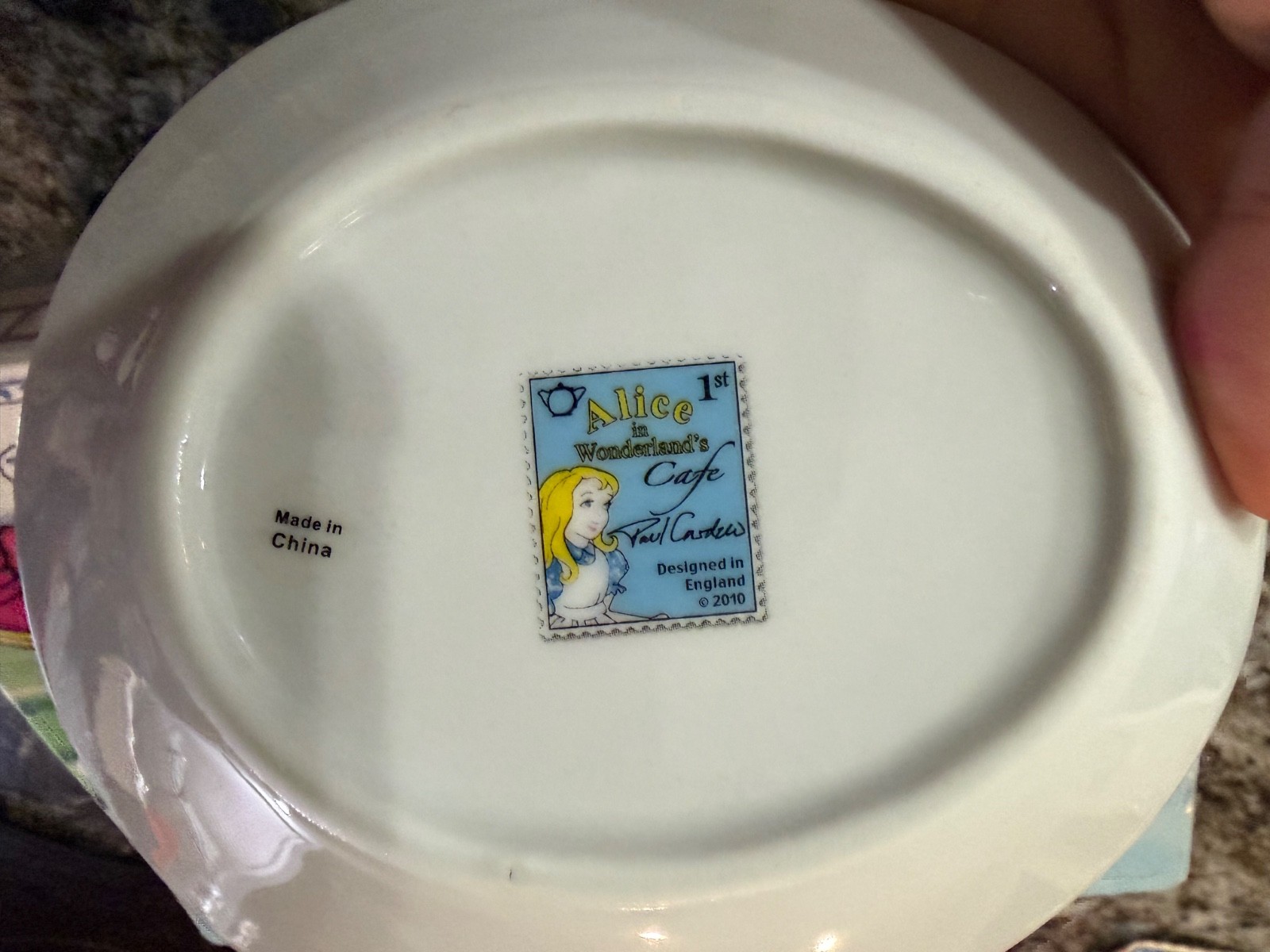 Alice in Wonderland’s Tea Party Set of 2 Cardew Design Mugs Saucers In Box 2011