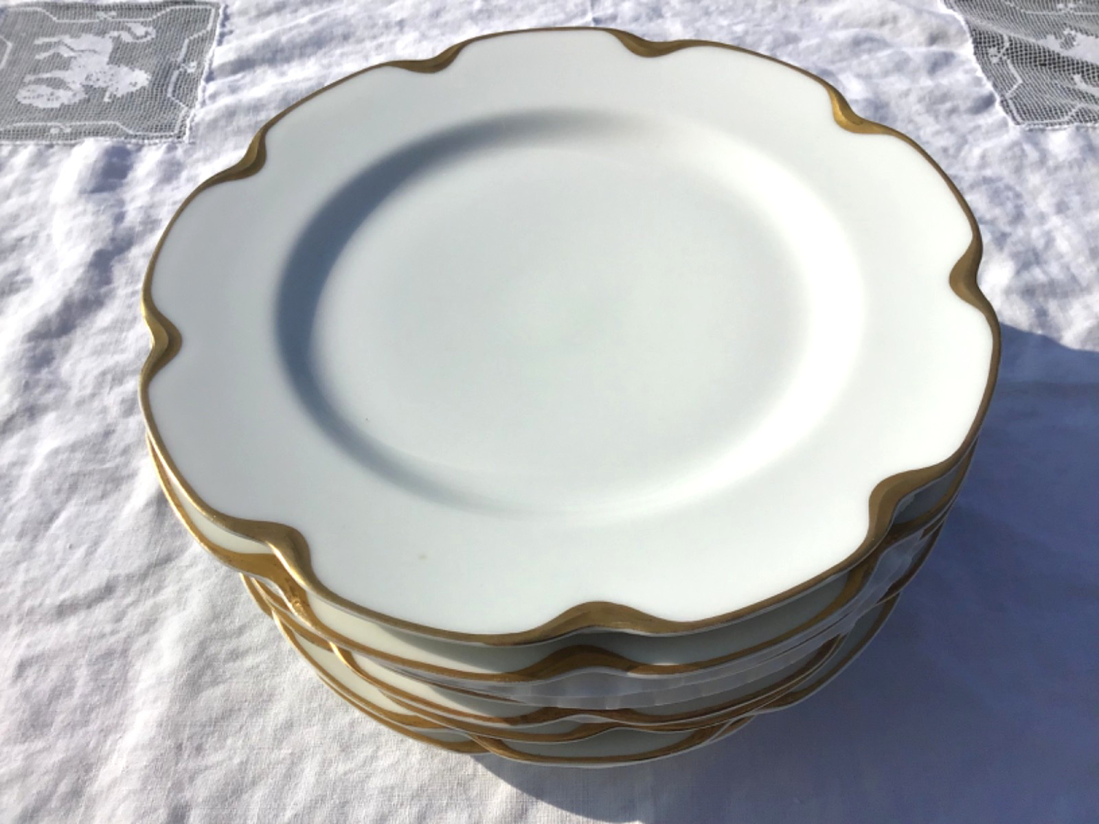 Haviland Limoges scalloped edge gold fancy border dinner size plates elegant