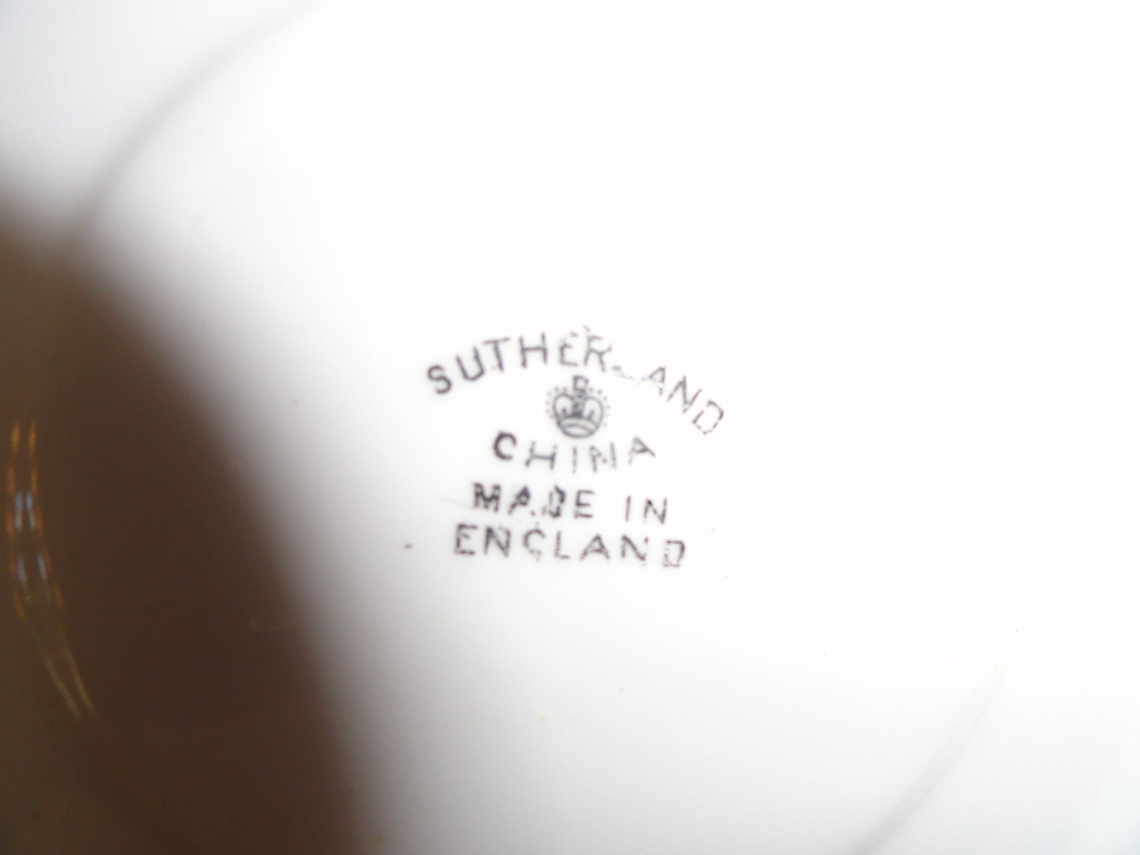 Set of 5 Sutherland China Bone China Cup and Saucers. Floral Pattern with Bee’s