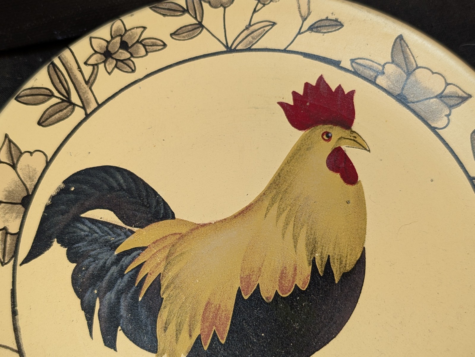 Set of 3 Vintage Rooster Decorative Wall Plates 6in