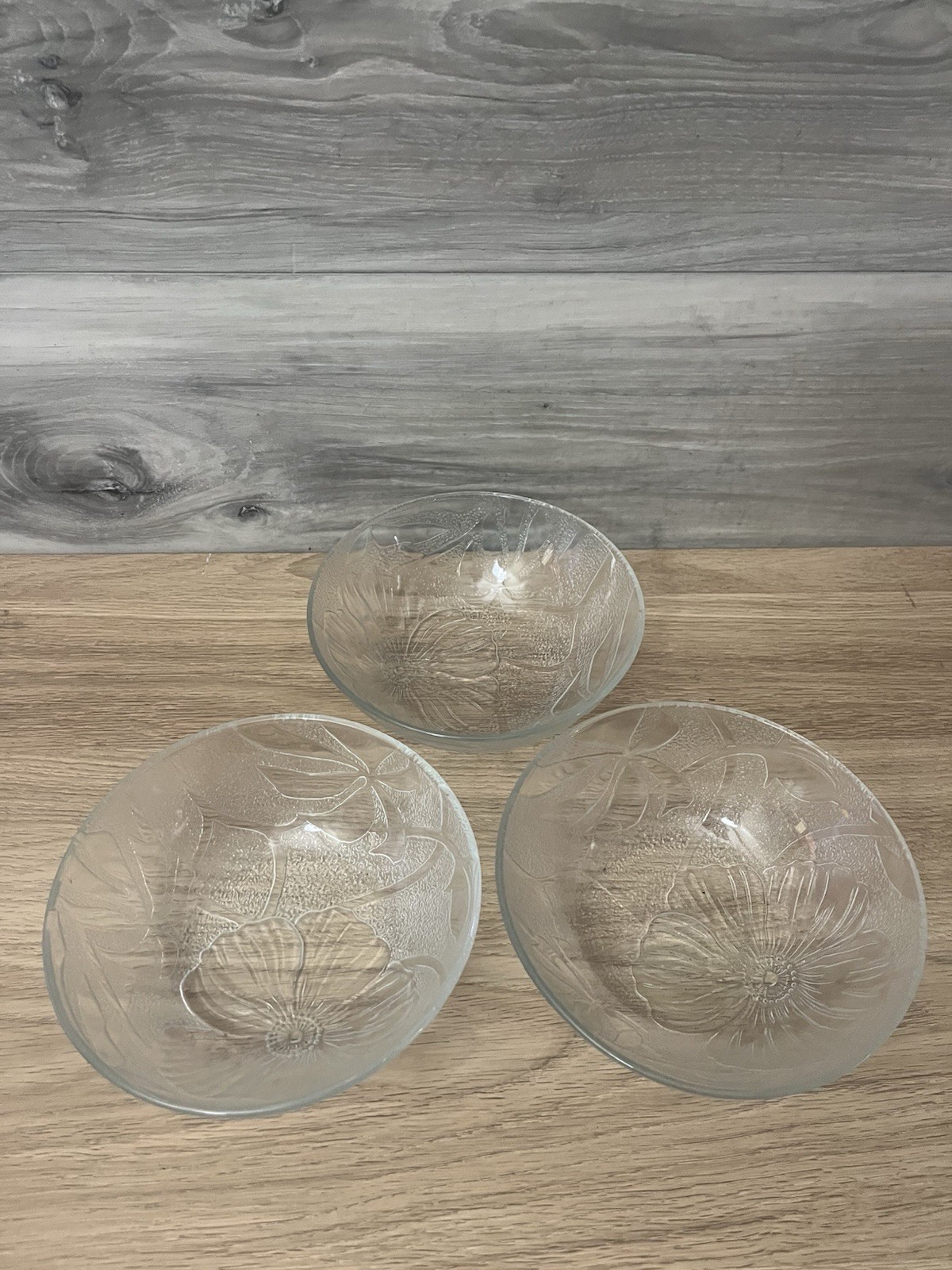 KIG Malaysia Clear Textured Glass Hibiscus Blossom Cereal/Salad Bowl Set Of 3