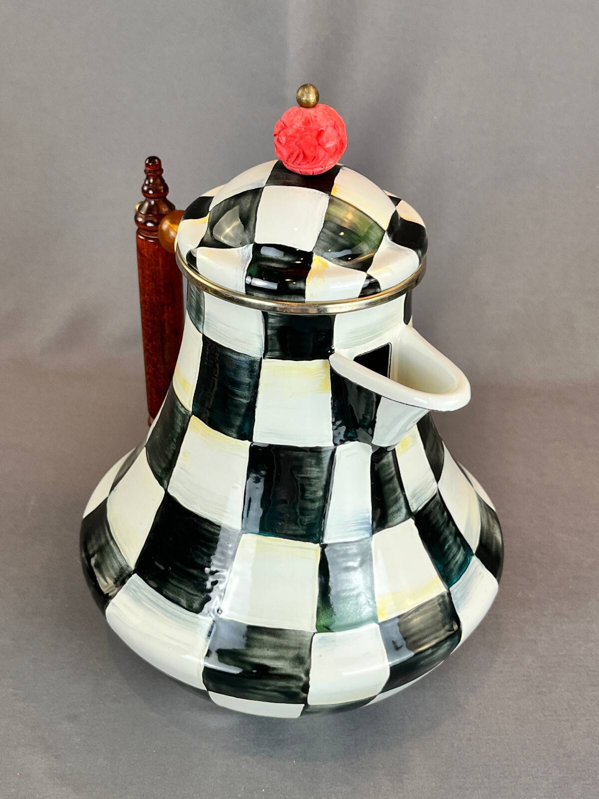 MacKenzie-Childs COURTLY CHECK Enamel 64 Oz Jug & Lid w/ Red Finial Coffee Pot A