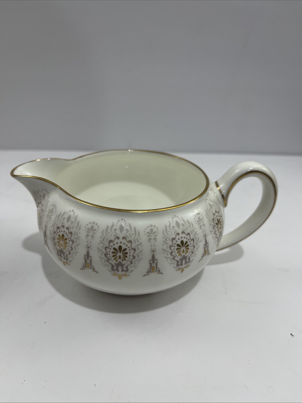 Vintage Wedgwood Medina Beige Bone China Set Of Sugar Bowl With Lid And Creamer