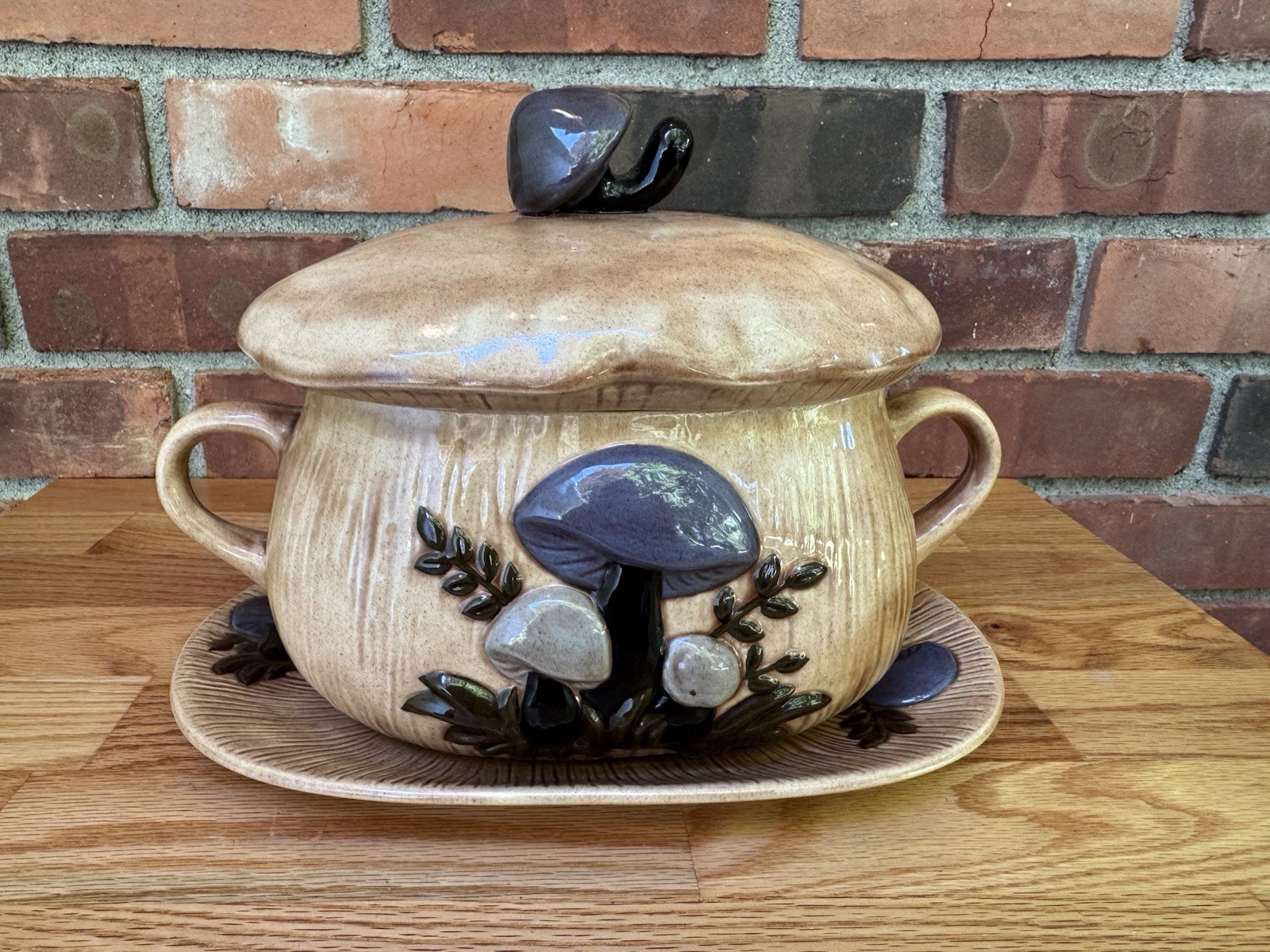Mushroom Dish With Plate Blue/grey/tan
