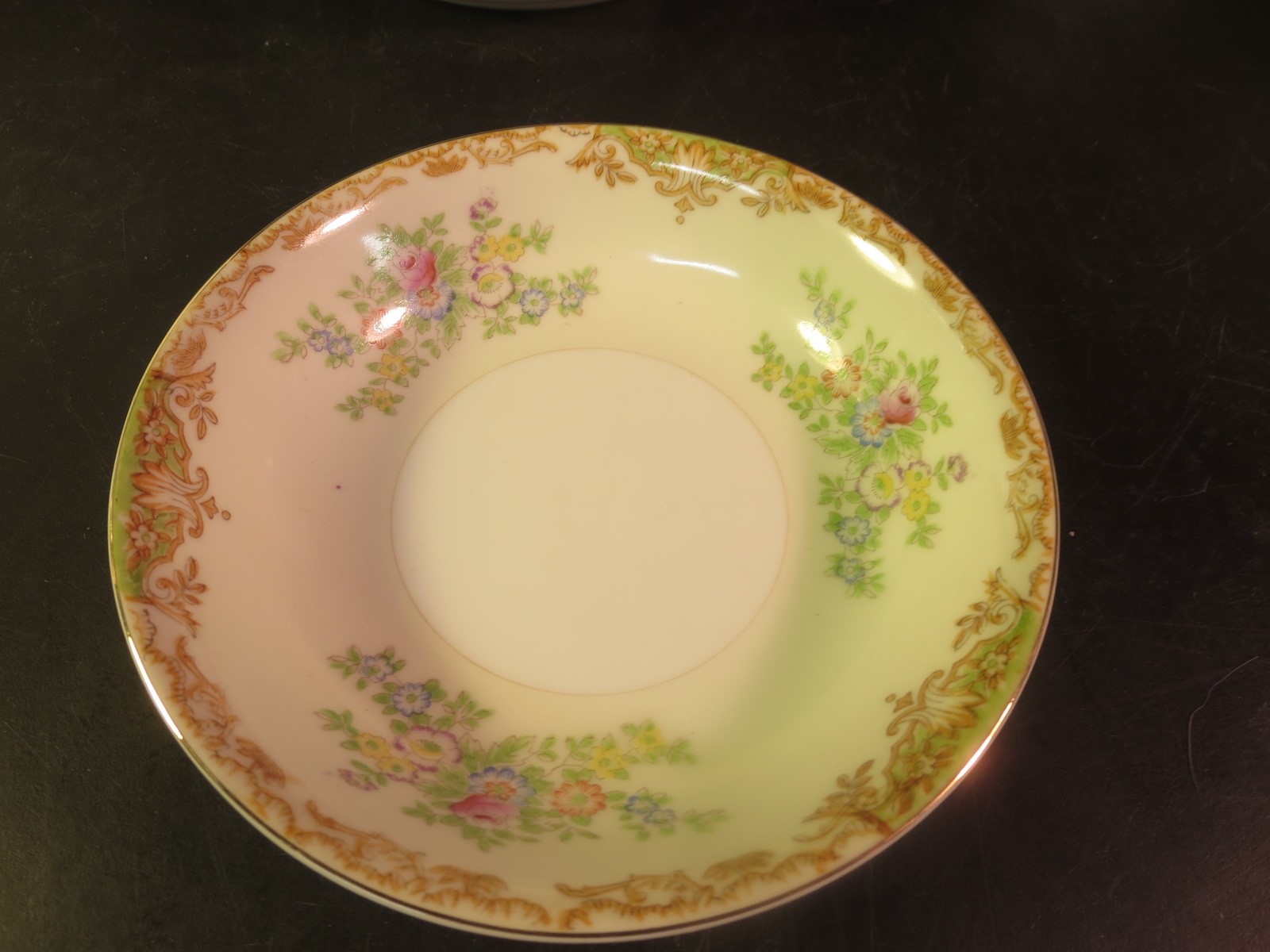 Royal Derby RDB1 5-1/4″ Fruit/Dessert Bowl Made in Japan