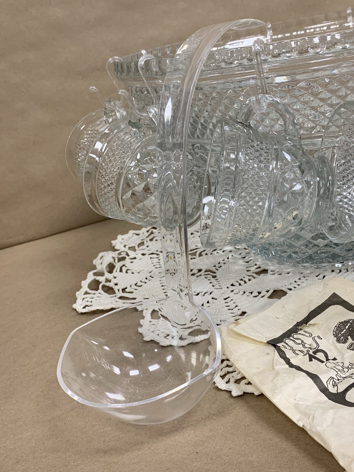 Vintage Anchor Hocking Wexford Punch Bowl Set With 17 Cups Hooks & Ladle
