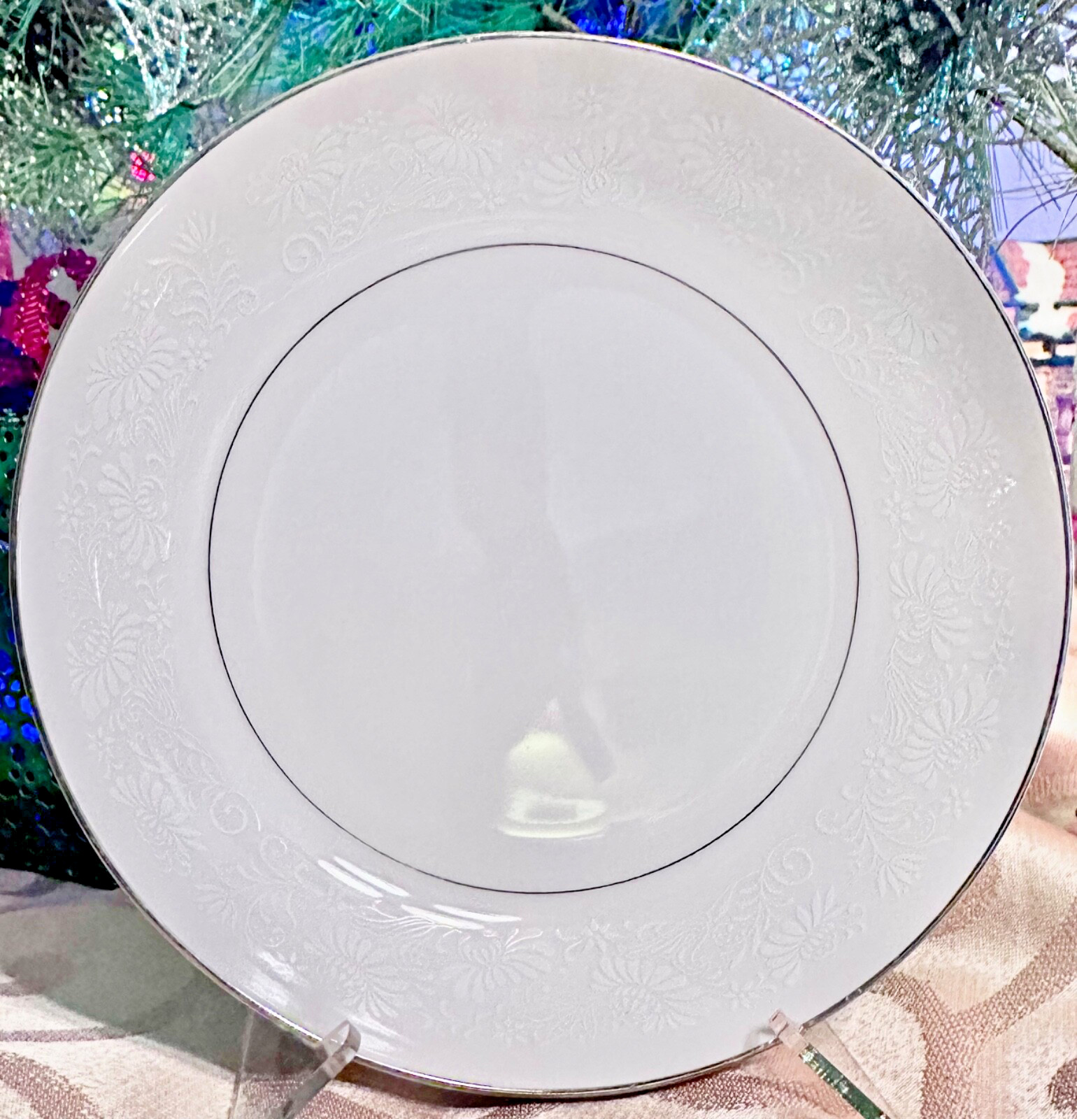 7.75in Bread Plate- Oneida Coronation China – Summer Mist – 103