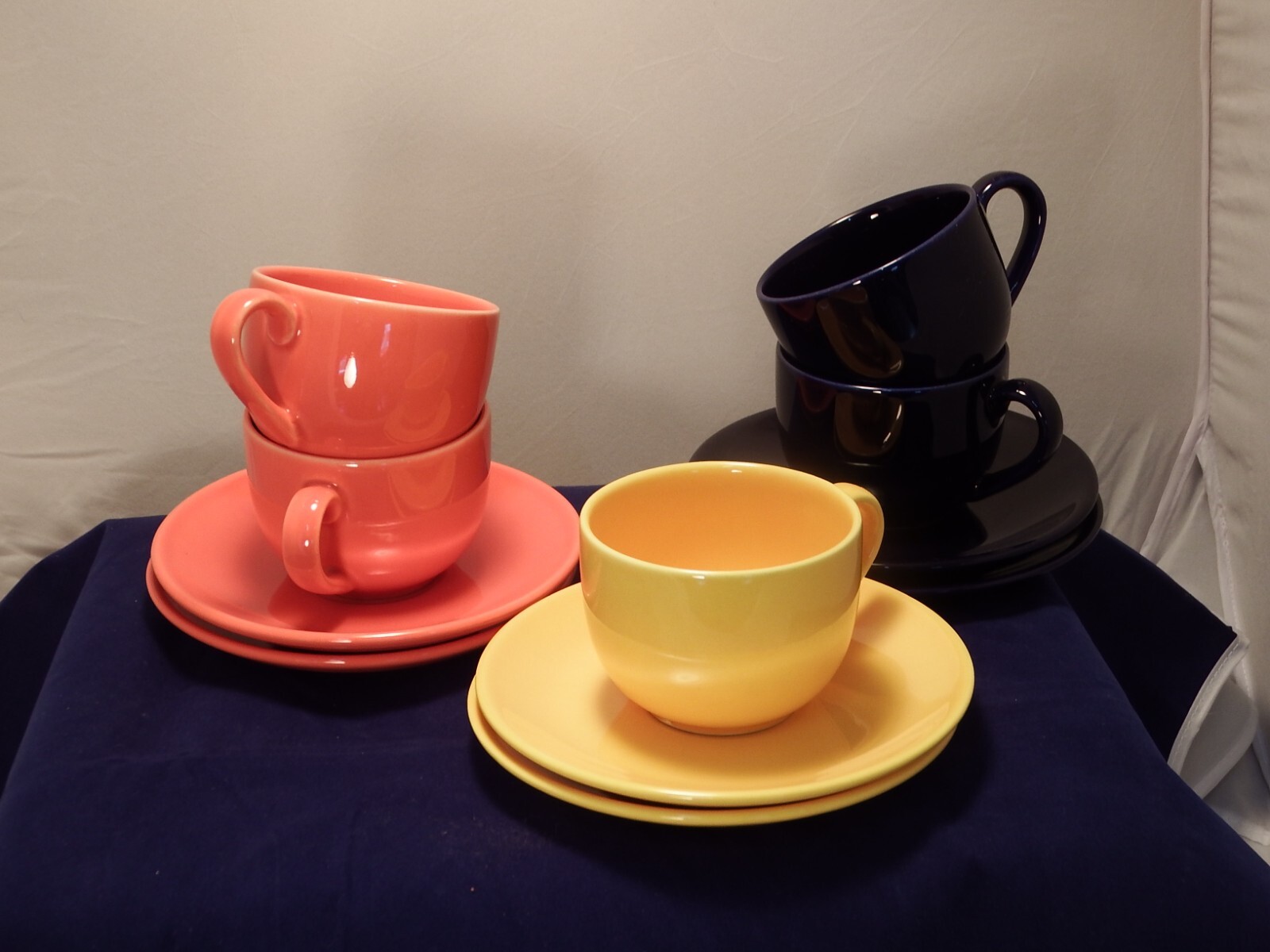 VISTA ALEGRE KERATABLE COBALT BLUE YELLOW ORANGE (5) CUPS & SAUCERS EXCELLENT