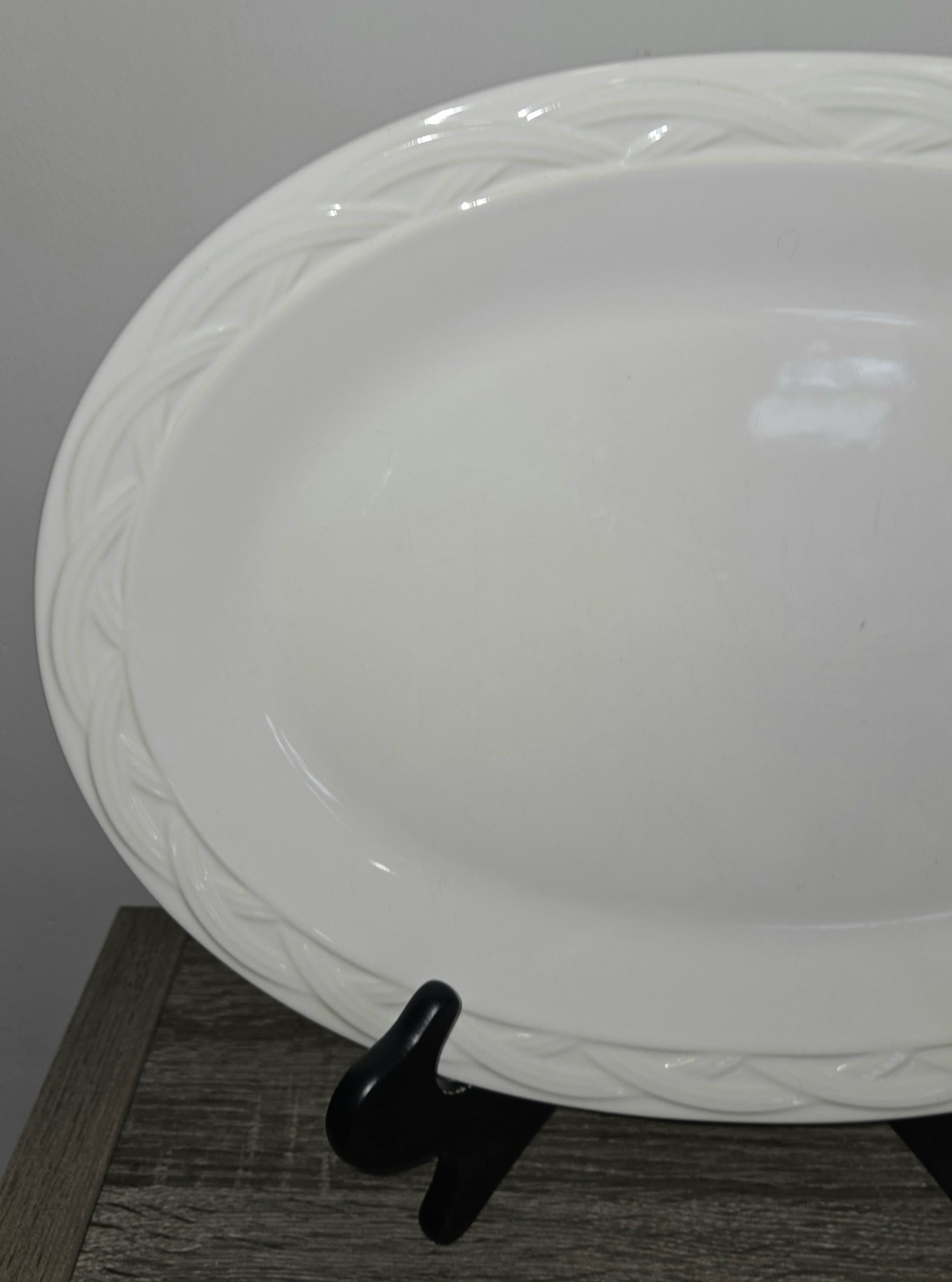 Pfaltzgraff Acadia White 14 1/2″ Oval Serving Platter w/Braided Edge SEE PICTURE
