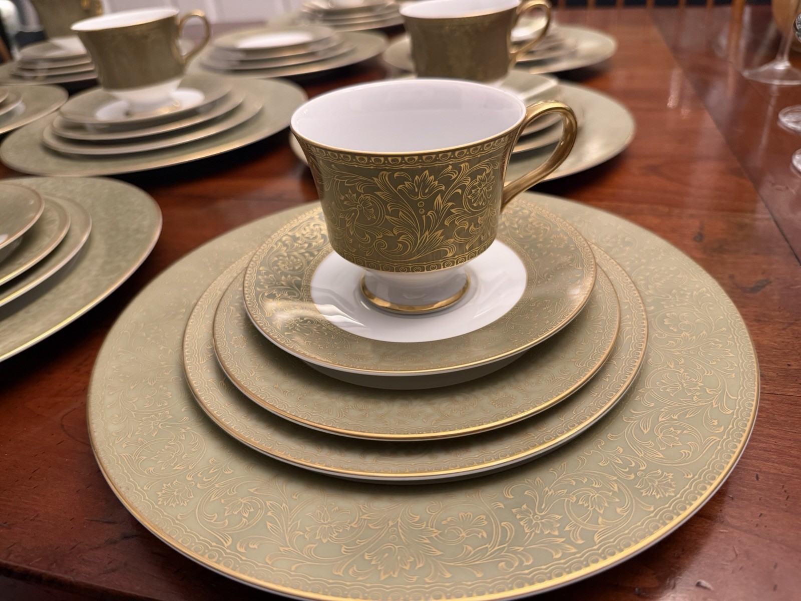 Complete 50-Pc Service for 10 Vintage Sango Japan Versailles (#3642) Fine China
