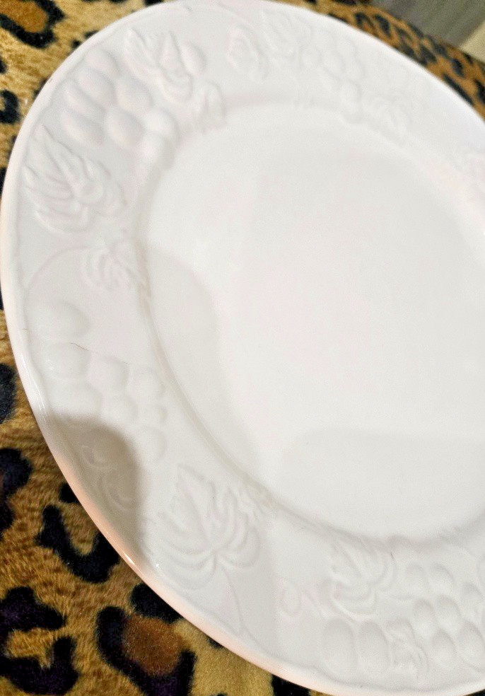 Sonoma Stoneware 1990 Fruit Pattern white Heritage Mint 10.5 Plate 10 AVAILABLE