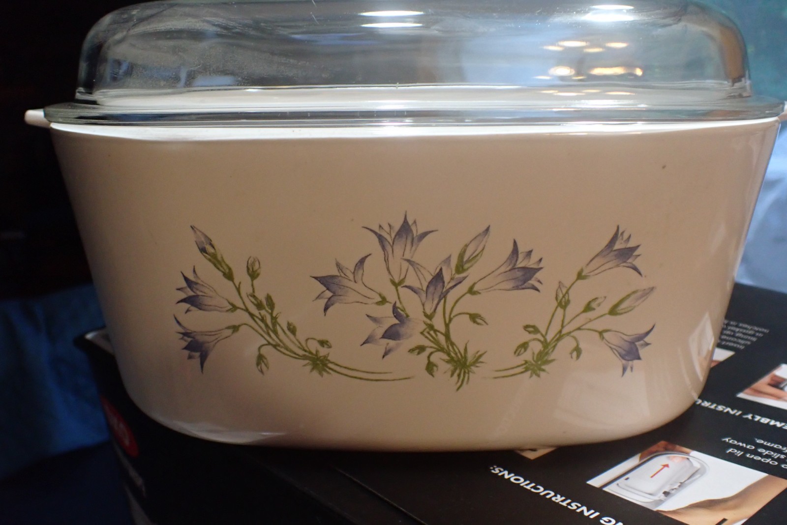 Corning Ware Blue Dusk A-3-B 3 Liter With Pyrex A-9-C Lid white purple