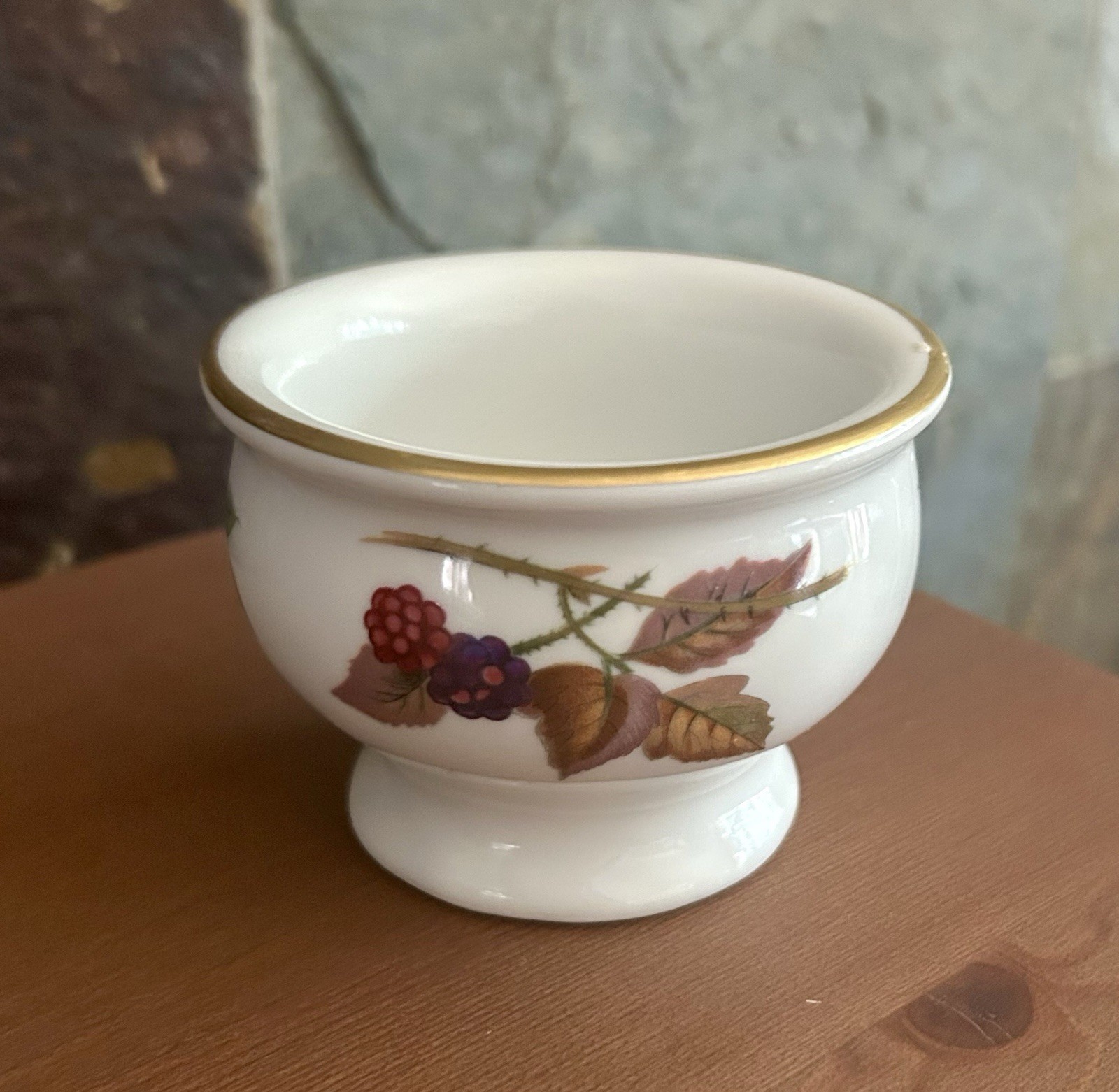 Royal Worcester Evesham Gold Pestle Bowl Porcelain Cherry Peach Blackberry 3.5″