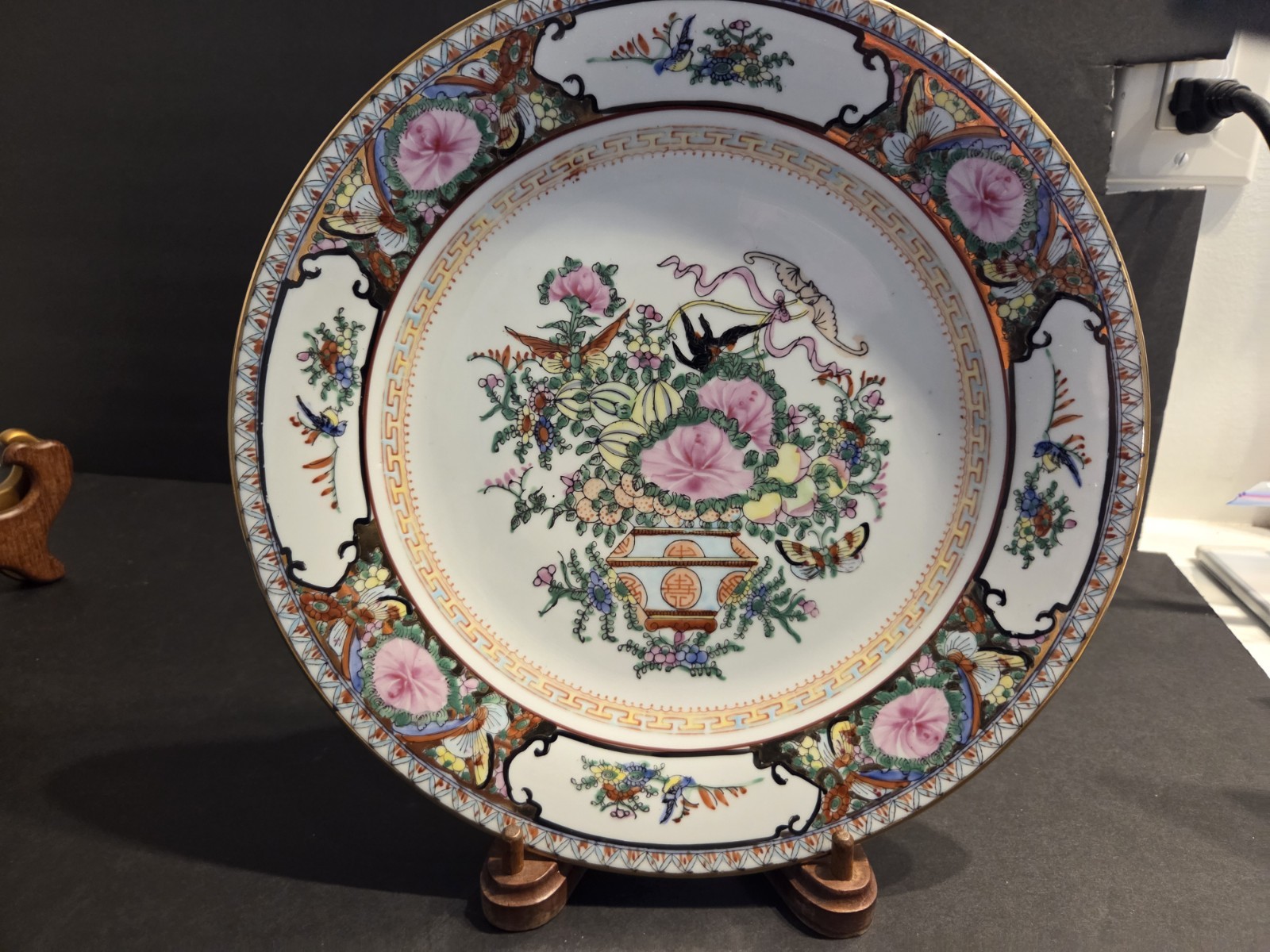Rose Canton By Famille Rose Birds And Butterflies 6 Pc. Place Setting Gold…