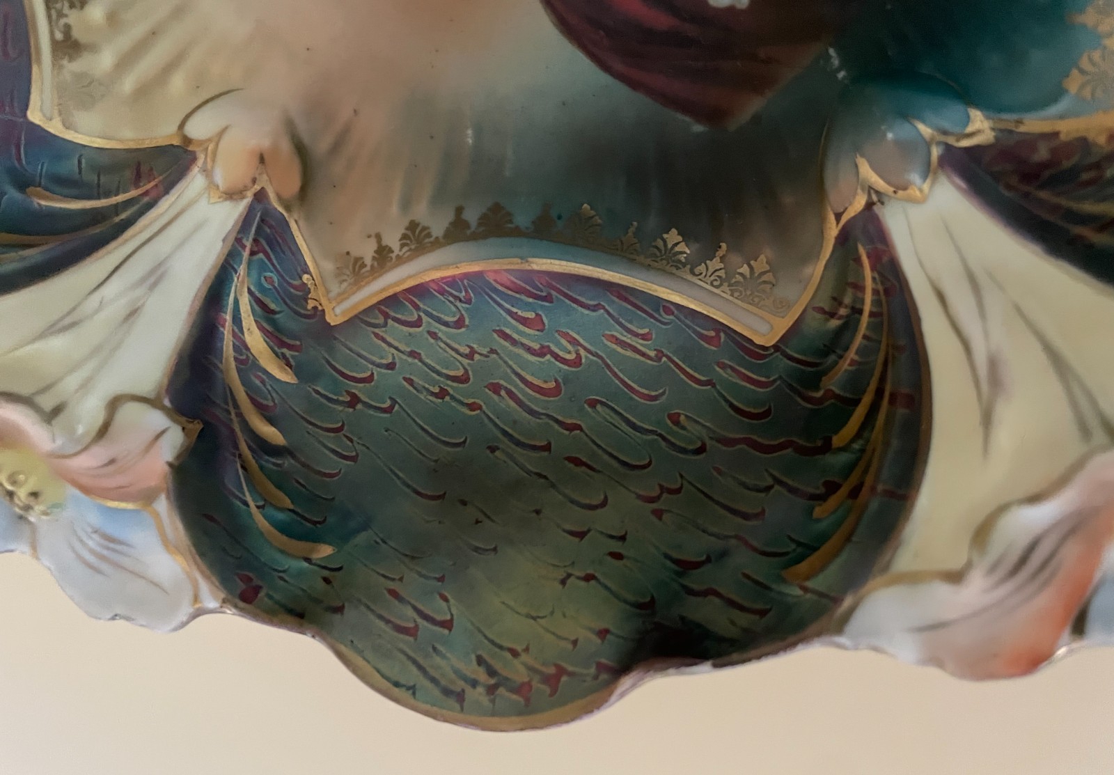 RS Prussia Madame Recamier Lily Mold Portrait Bowl Tiffany Finish Unmarked