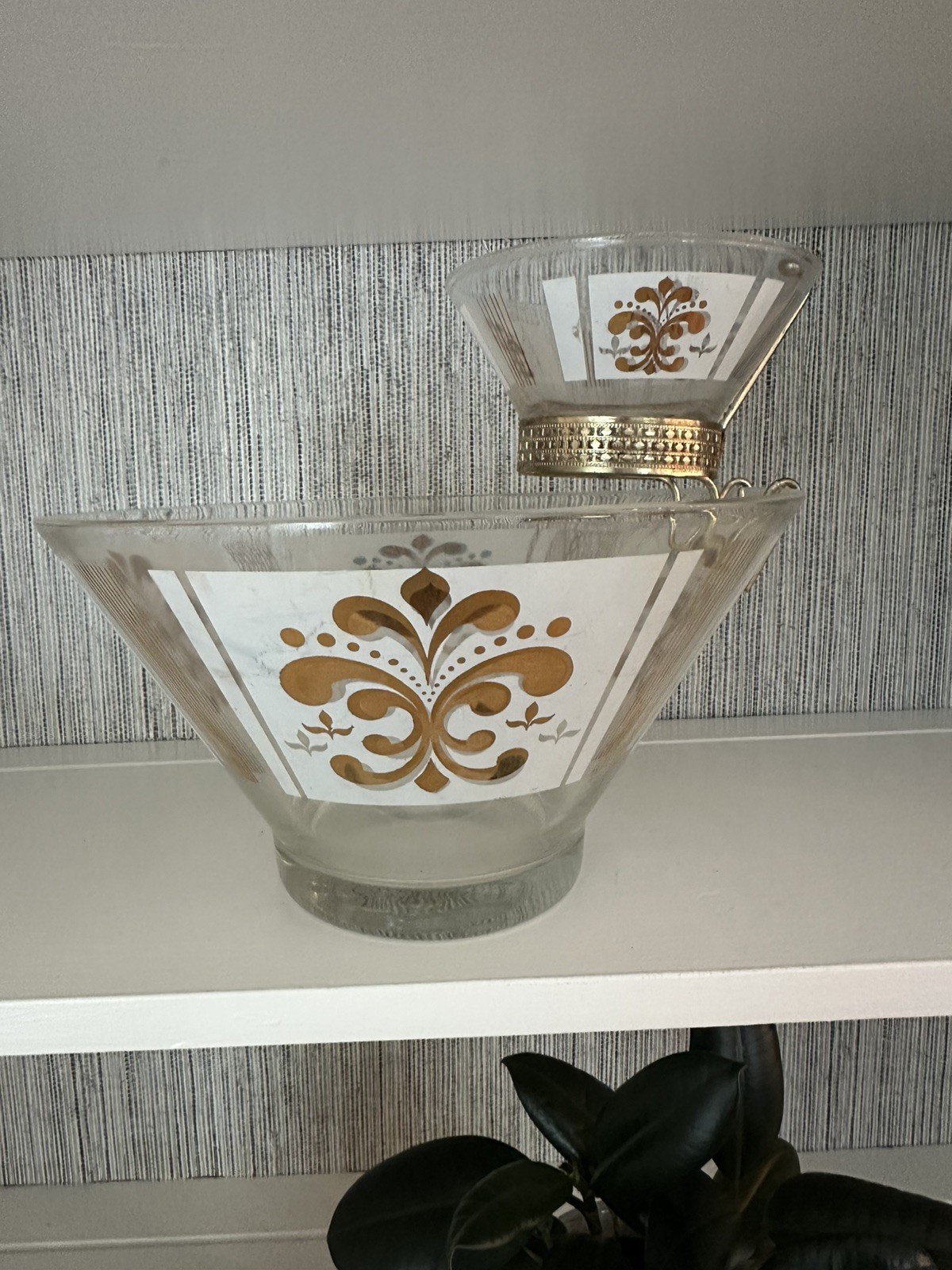 1960s MCM Vintage Vtg Anchor Hocking Fleur-de-Lis 2 piece chip dip set