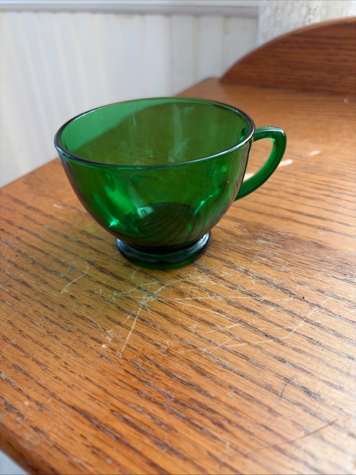 VINTAGE ANCHOR HOCKING FOREST GREEN PUCH BOWL WITH 10 CUPS AND BASE