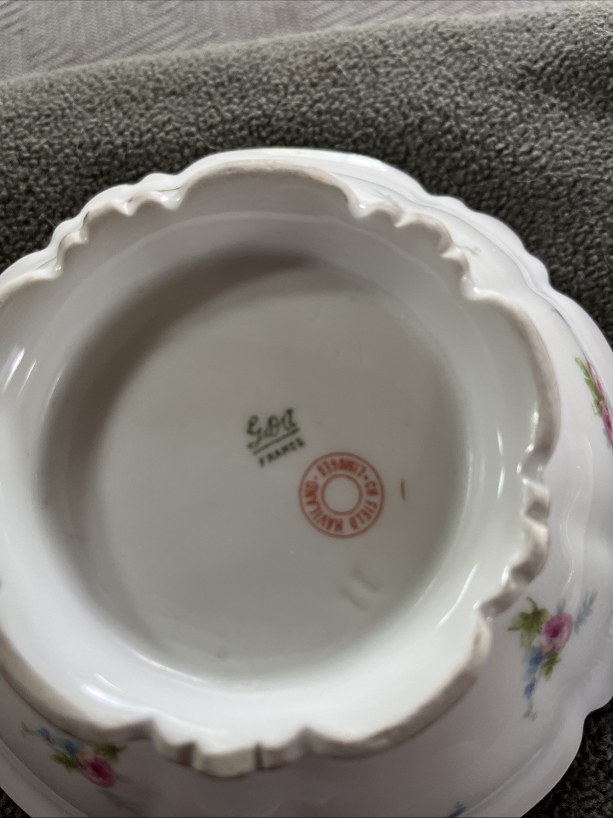 Haviland Limoges France Scalloped Footed Bowl Pink Roses Gold 6”