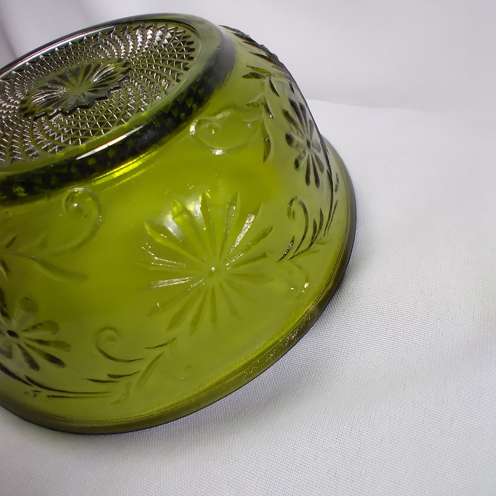 Vintage FTD 1979 Green Glass Serving Bowl Country Floral Pattern