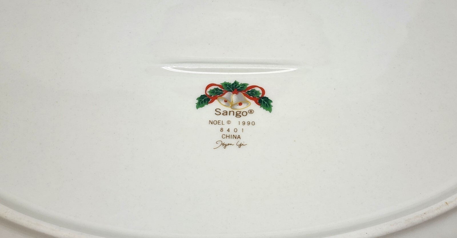 Sango Noel Oval Serving Platter 14 1/8″ x 10 1/8″ Inches #8401 Christmas Holly