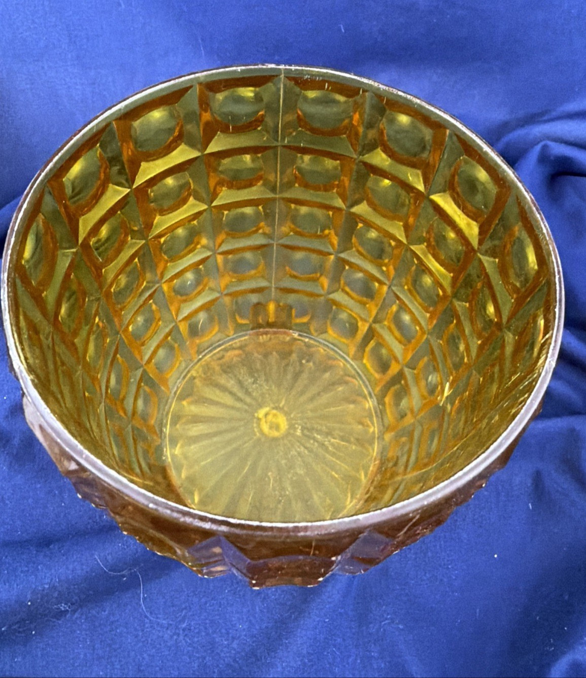 Rageline Yellow Pattern Plastic Candy Dish with lid: Vintage Style Server 8.5″