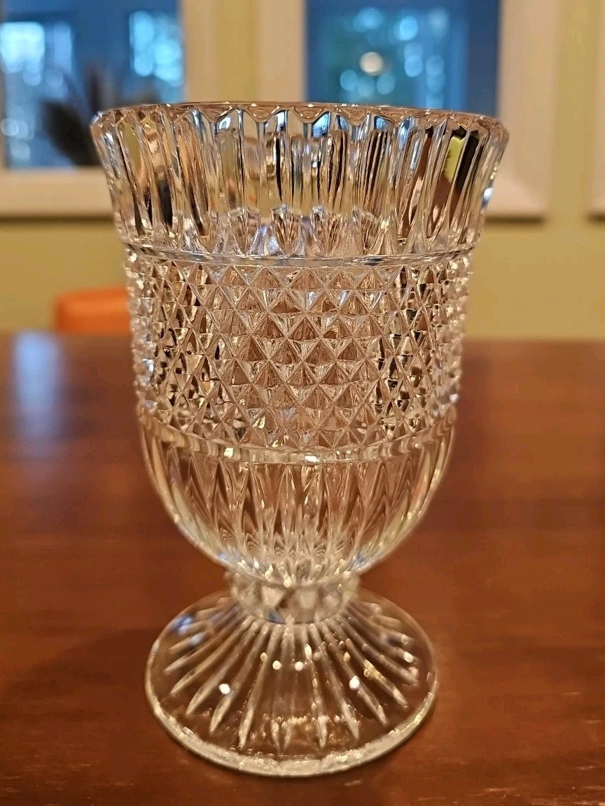 Vintage Indiana Glass Co diamond Point cut globet Water wine glass vase