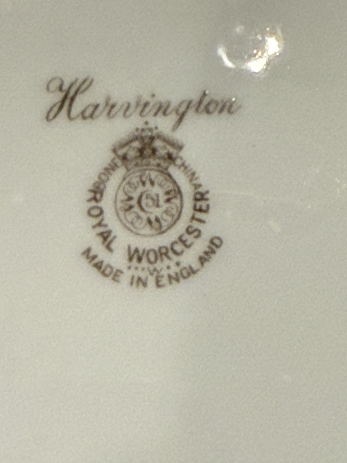 Pristine 1952 Royal Worcester Peter Love Signed Cabinet Plate Harvington 10.5″