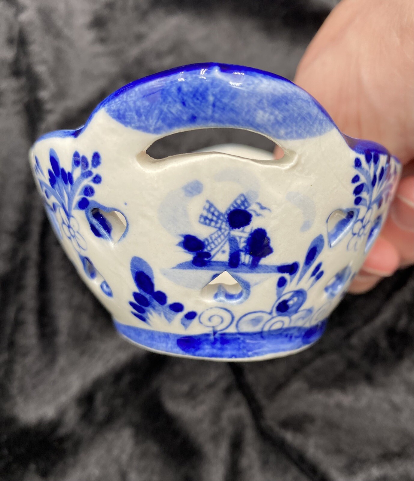 Vtg. Delft Blue Oval Trinket Dish/Berry Bowl, Windmill Scene, Reticulated Hearts