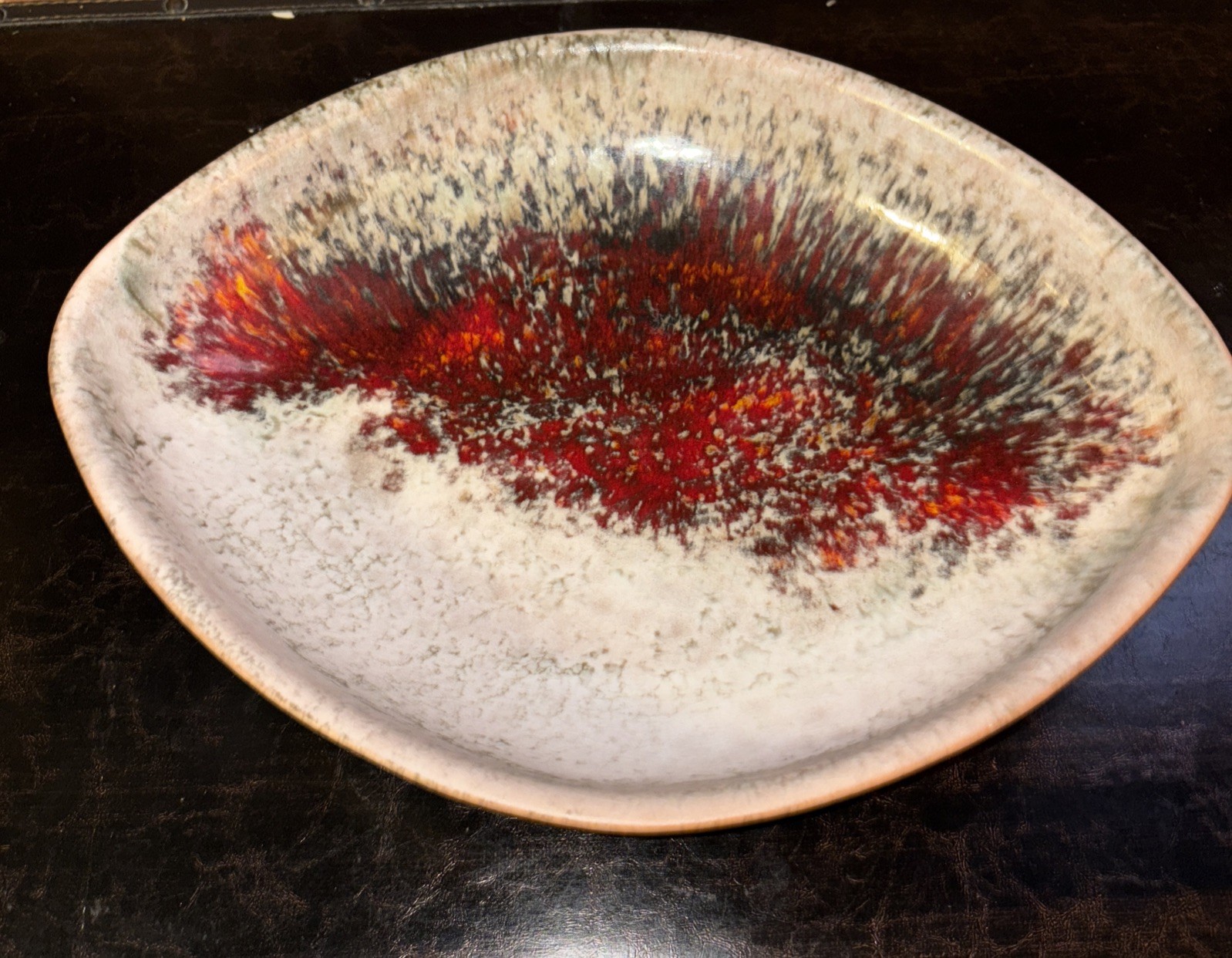 Karlsruhe Majolica Bowl 7603 Friedgard Glatzle Design 1970’s Excellent