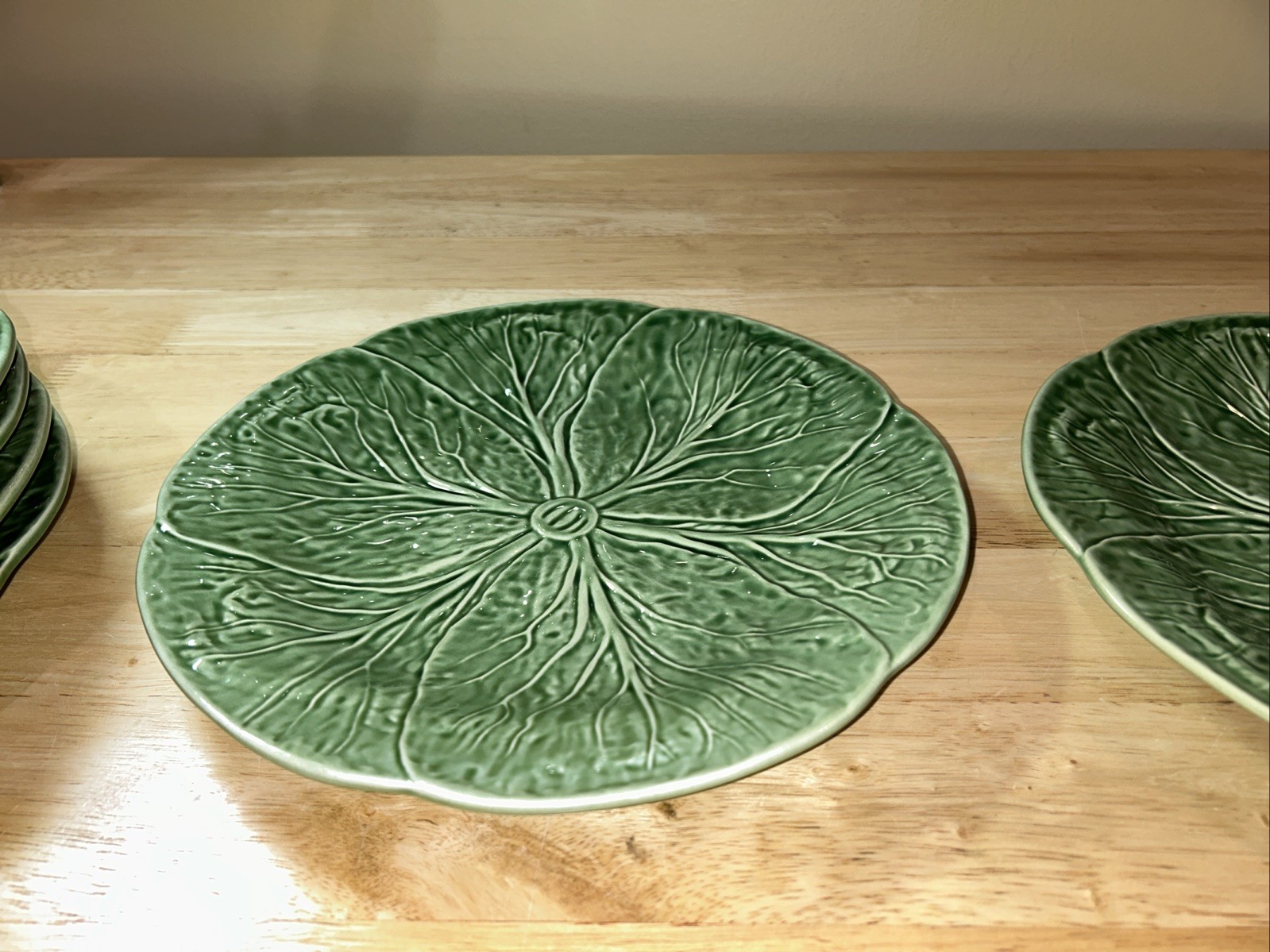 (2) San Raphael Green Cabbage Bordallo Pinheiro Dinner Plate Portugal 10.25” EX