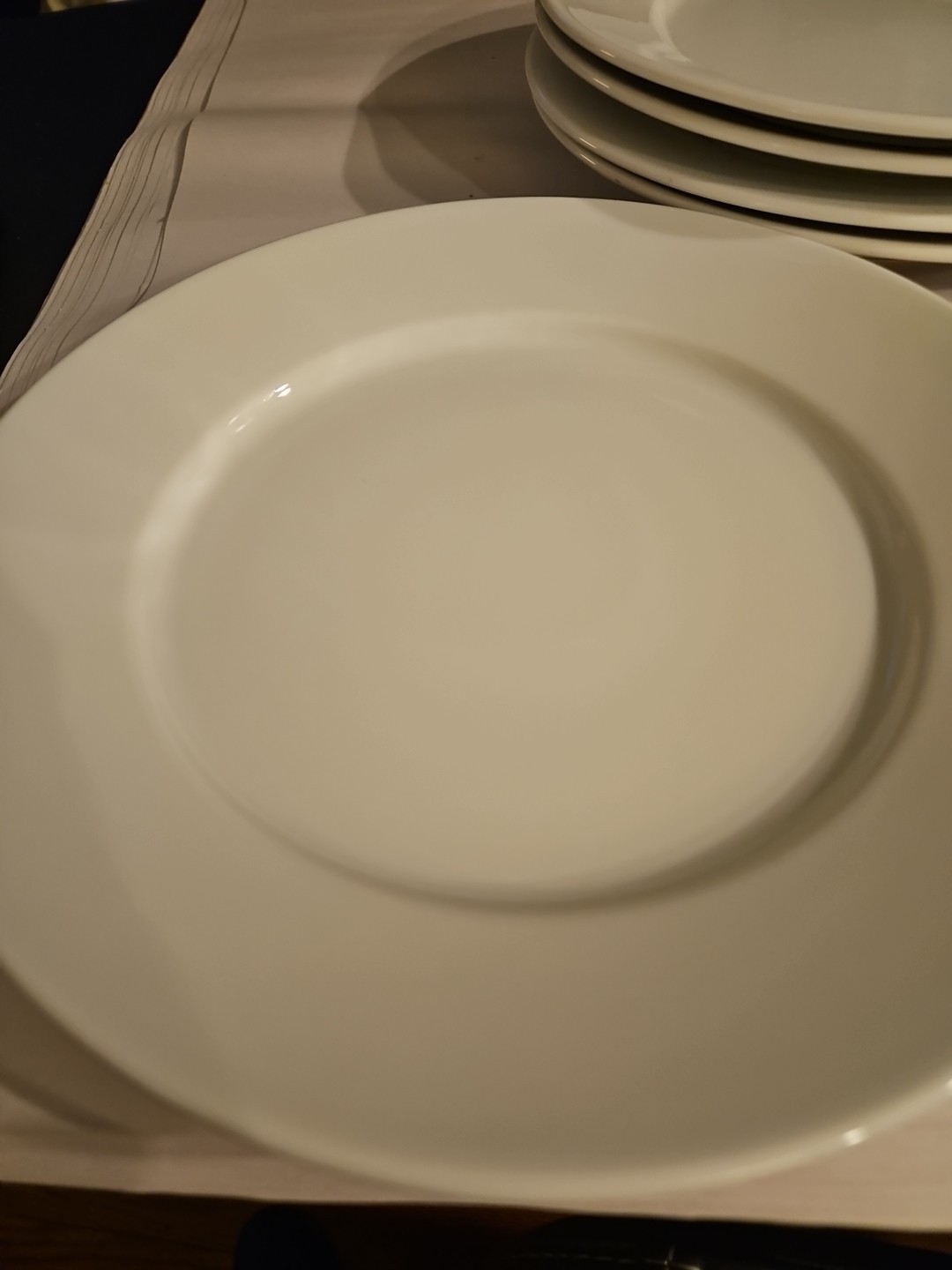 10 Strawberry Street Dinner Plate 10 3/8″ Set of 5